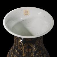 A Chinese Gilt Decorated Mirror Black Glazed Zhi- Shaped Porcelain Vase, Kangxi Period 清康熙 黑地描金仿古饕餮紋觶