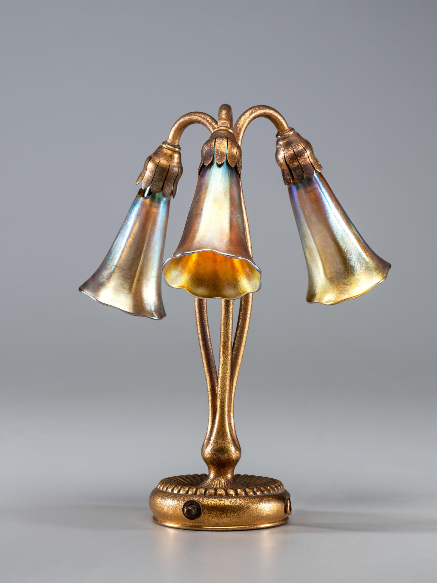 Three-Light Lily Lamp