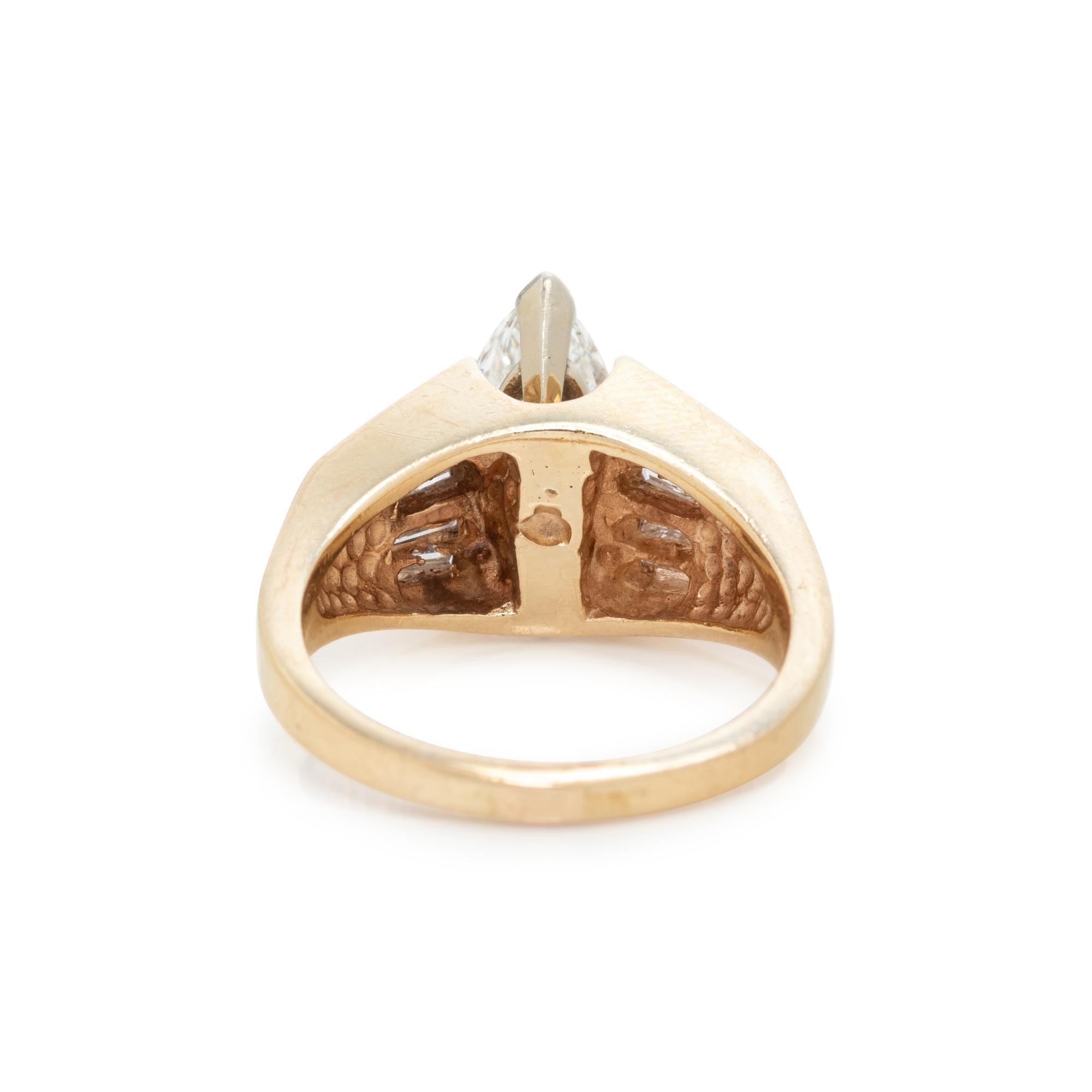 DIAMOND RING