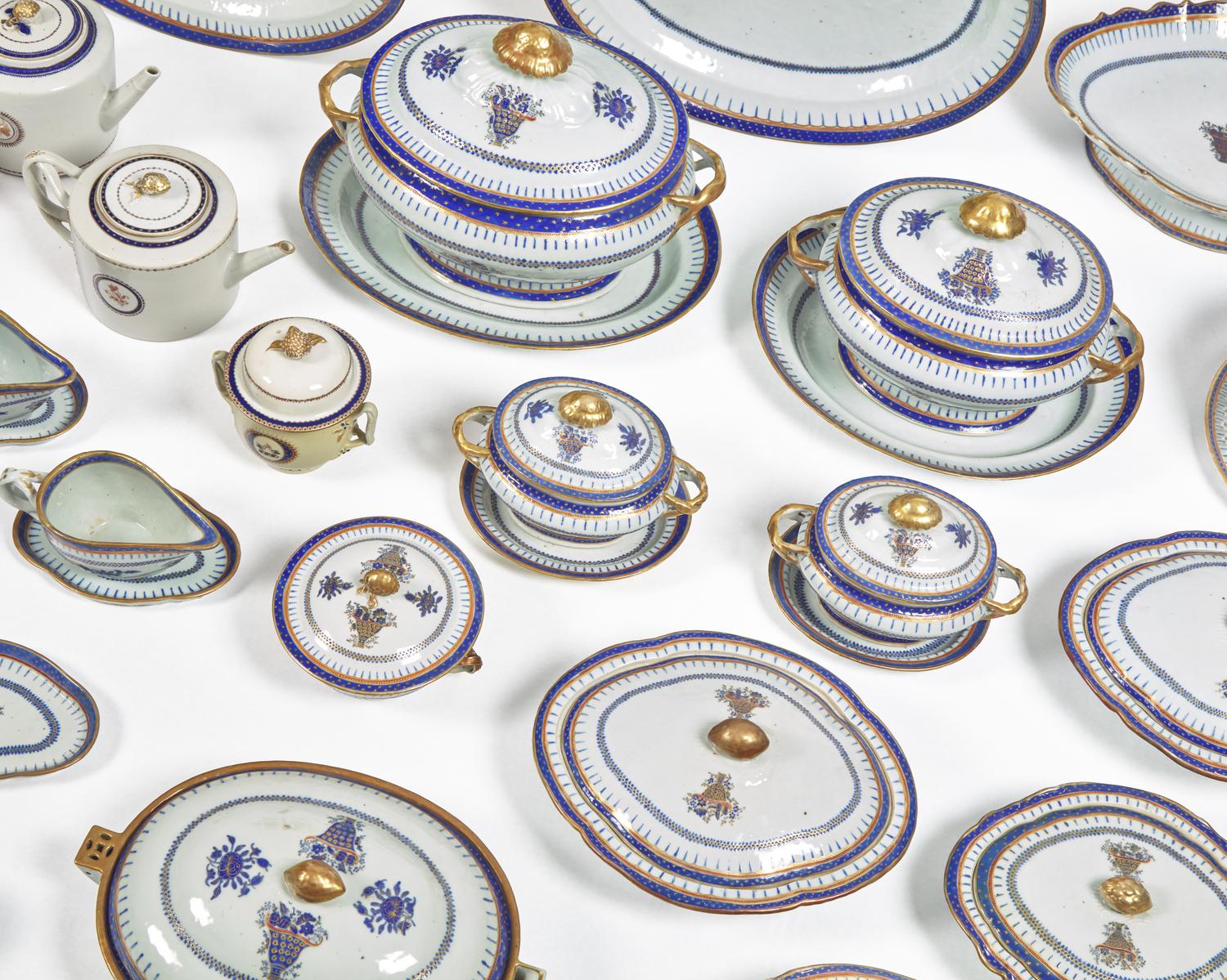 An Extensive Chinese Export Porcelain Dinner Service