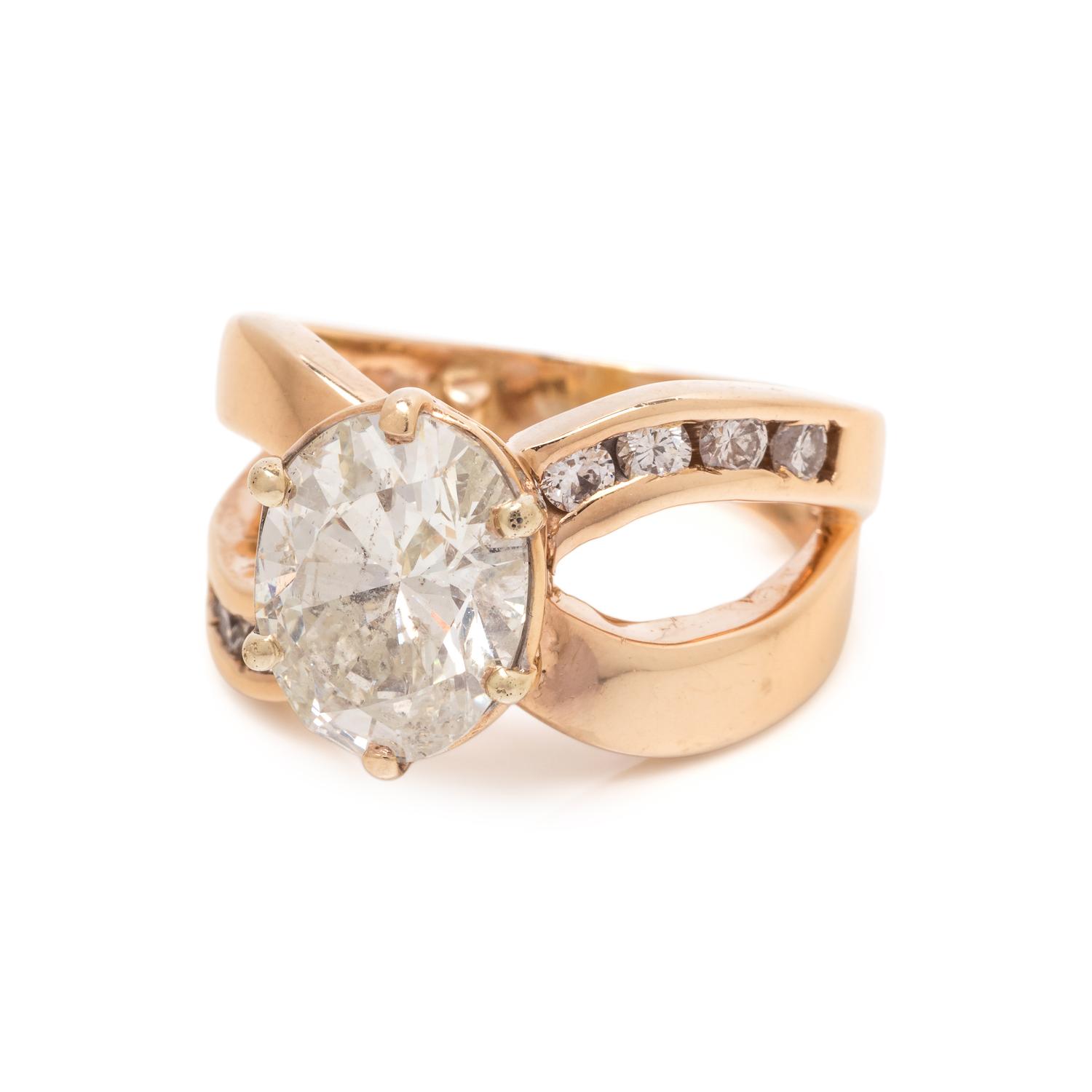 DIAMOND RING