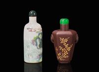 A Chinese famille-rose snuff bottle and a Yixing snuff bottle, Qing dynasty 粉彩及紫砂鼻煙壺各一只 清