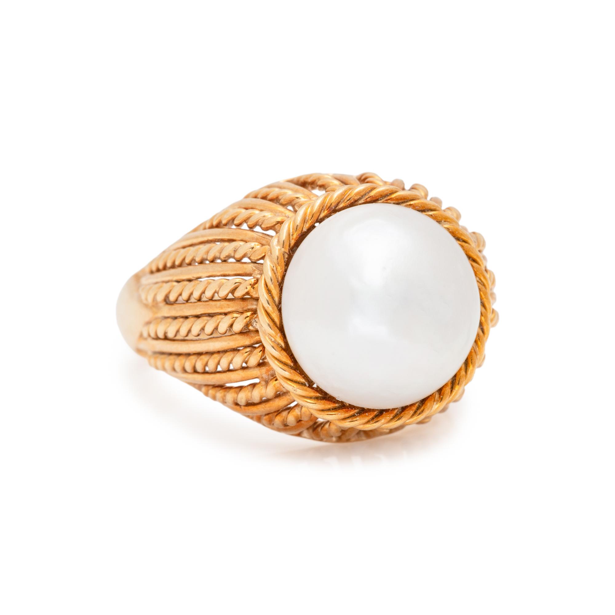 DAVID WEBB, YELLOW GOLD AND CULTURED MABE PEARL RING