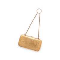 GILDED AGE, YELLOW GOLD AND SAPPHIRE PURSE