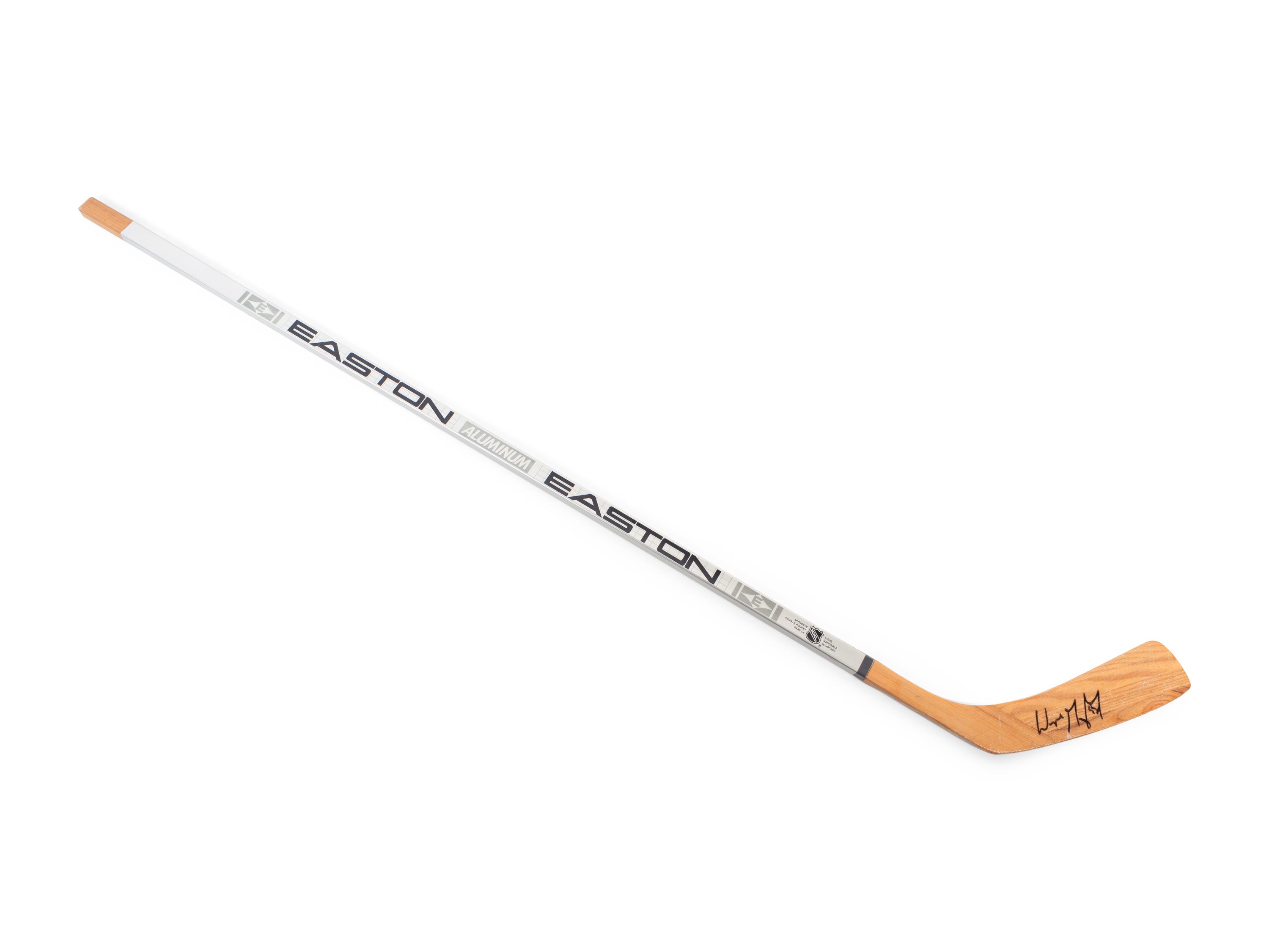 A Wayne Gretzky Signed Autograph Easton Aluminum Hockey Stick (BAS Beckett Authentication Services Certified),