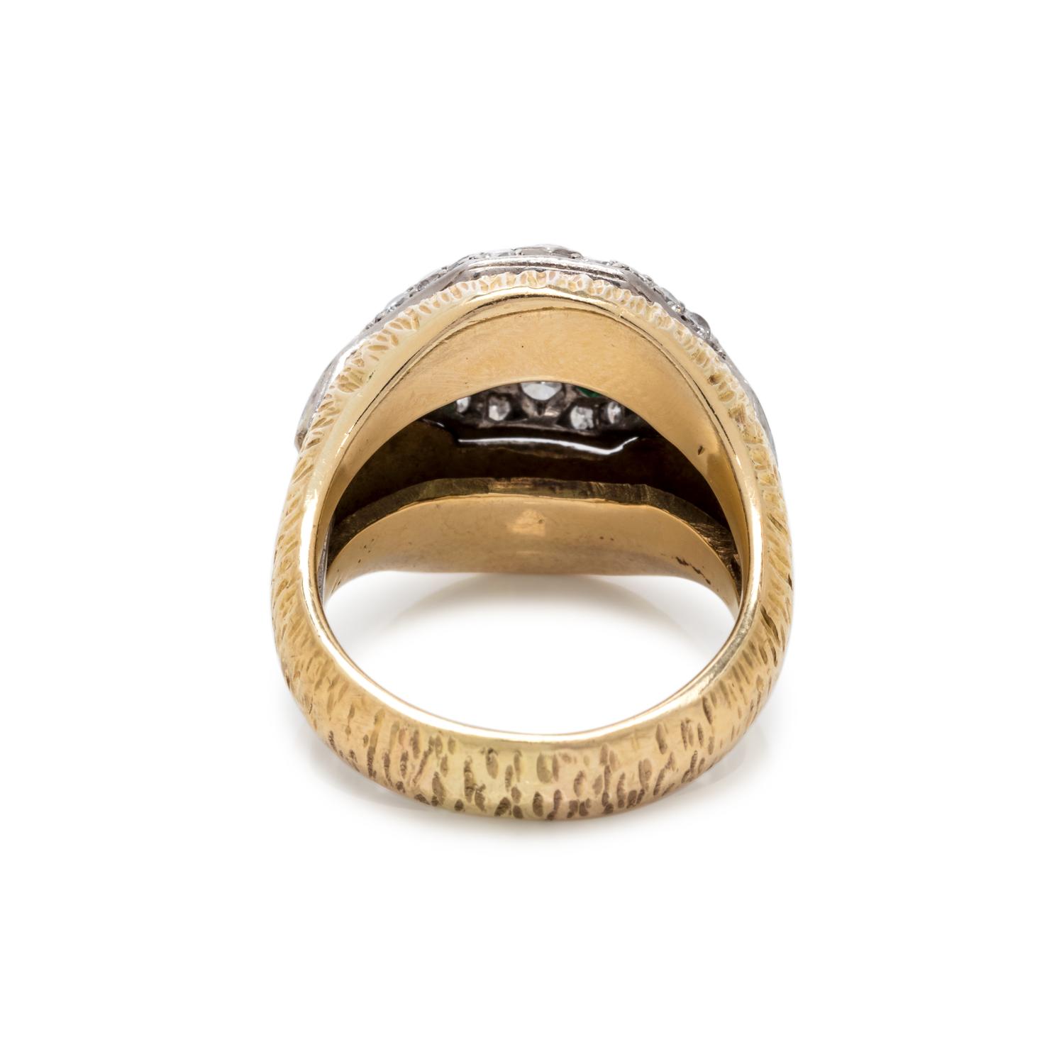 YELLOW GOLD, DIAMOND AND EMERALD RING