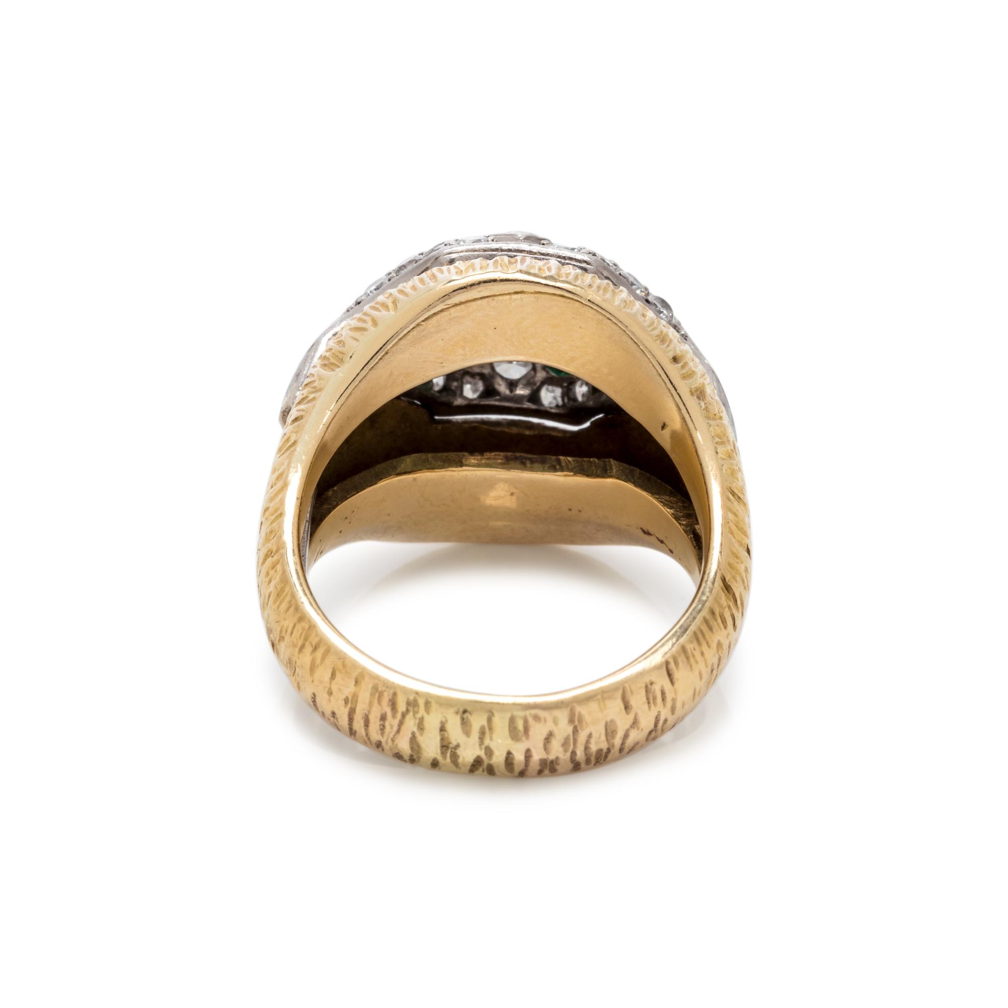 YELLOW GOLD, DIAMOND AND EMERALD RING