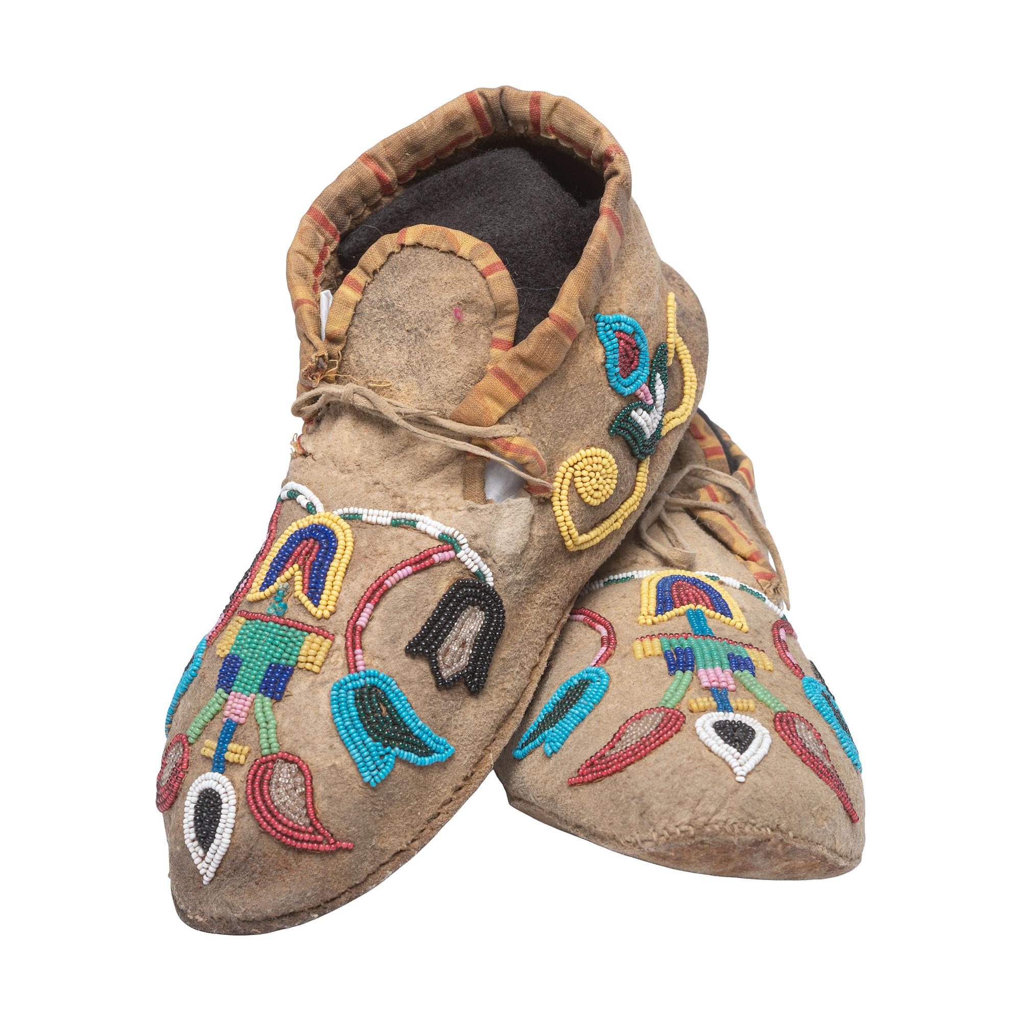 Plateau Beaded Hide Moccasins