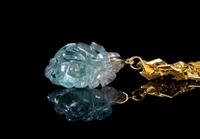 A Chinese 14 Karat Gold and Carved Aquamarine Necklace 19TH/20TH CENTURY Length of chain 16 inches. — 19TH/20TH CENTURY
