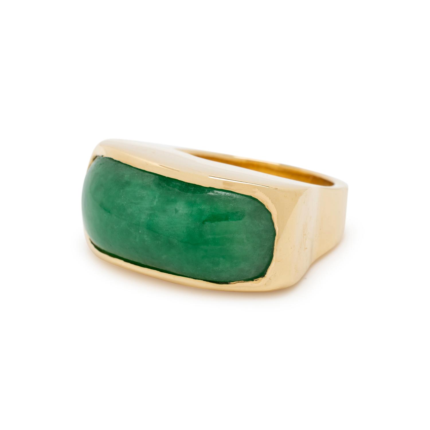 YELLOW GOLD AND JADE SADDLE RING
