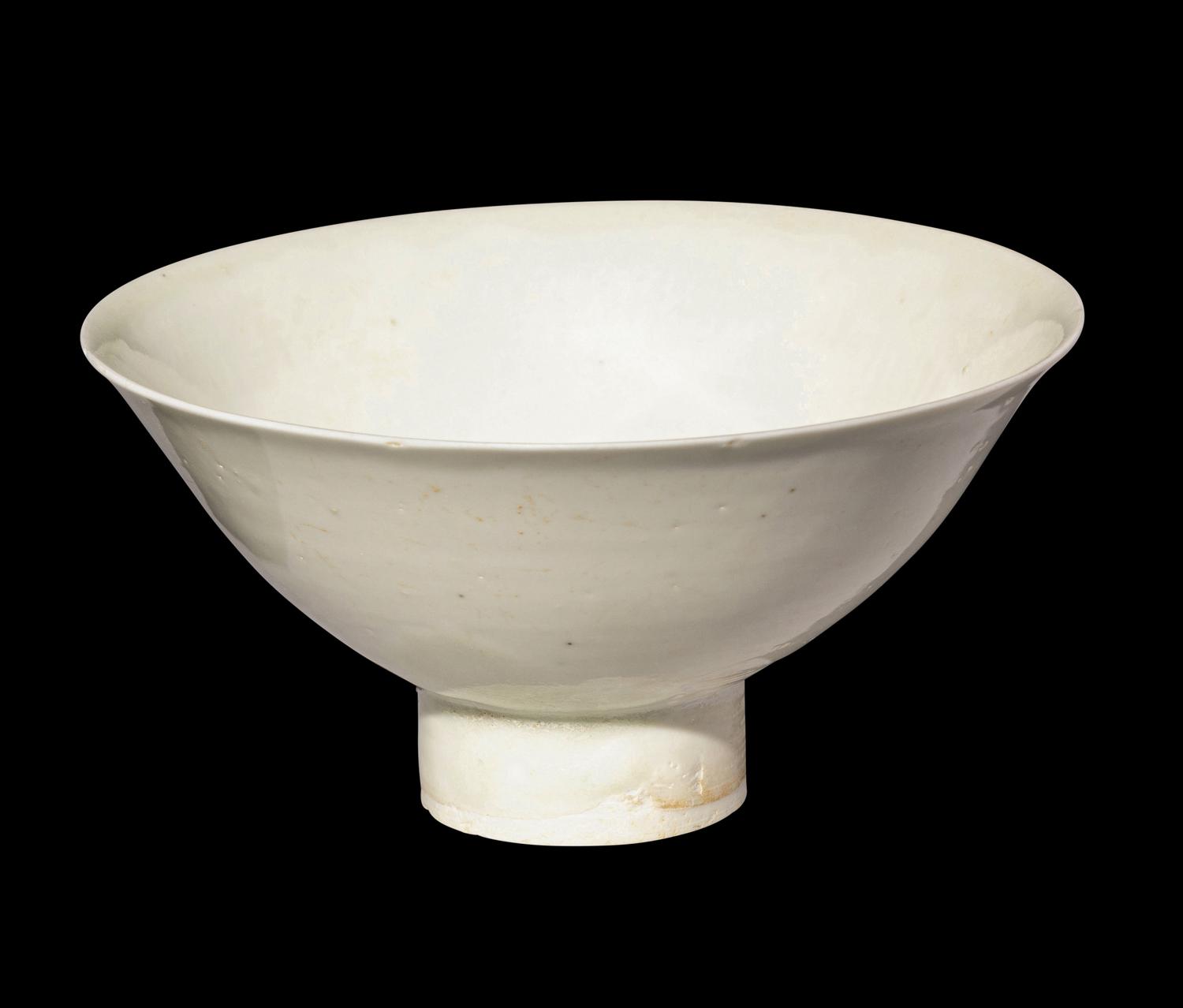 A Chinese White Glazed Porcelain Stem Bowl