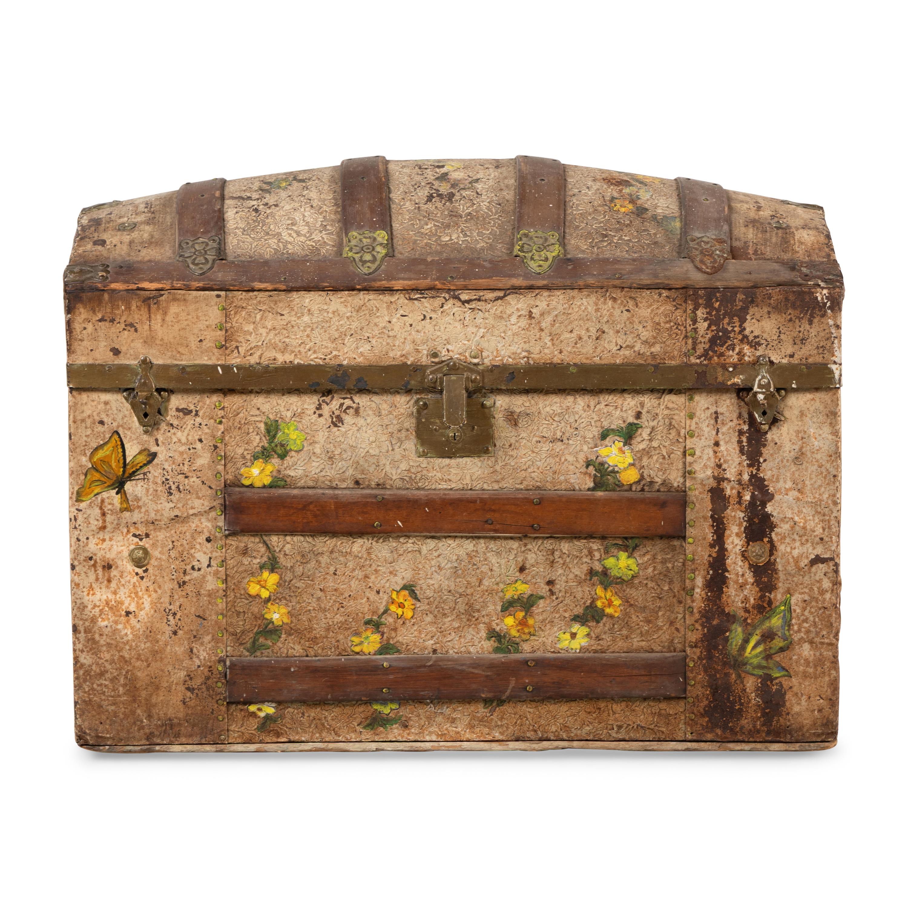 A Painted Sheet Metal-Clad Trunk