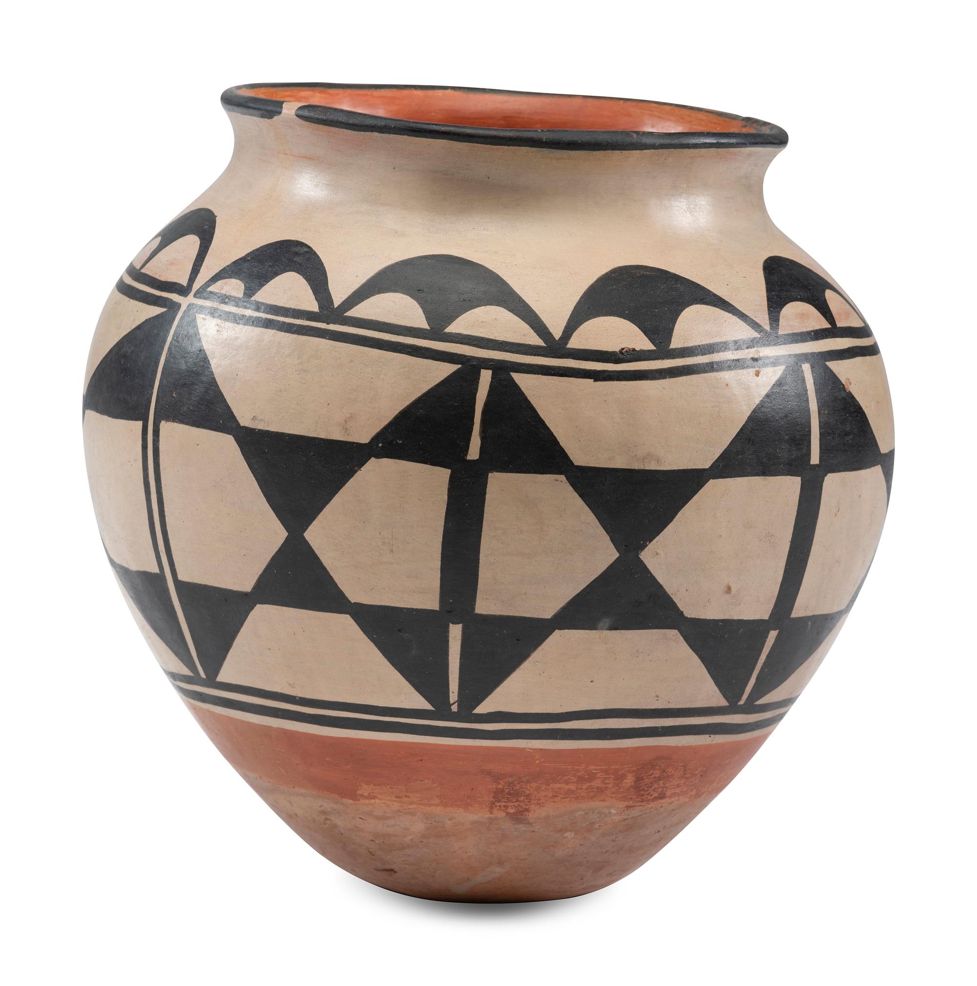 Kewa Pottery Jar