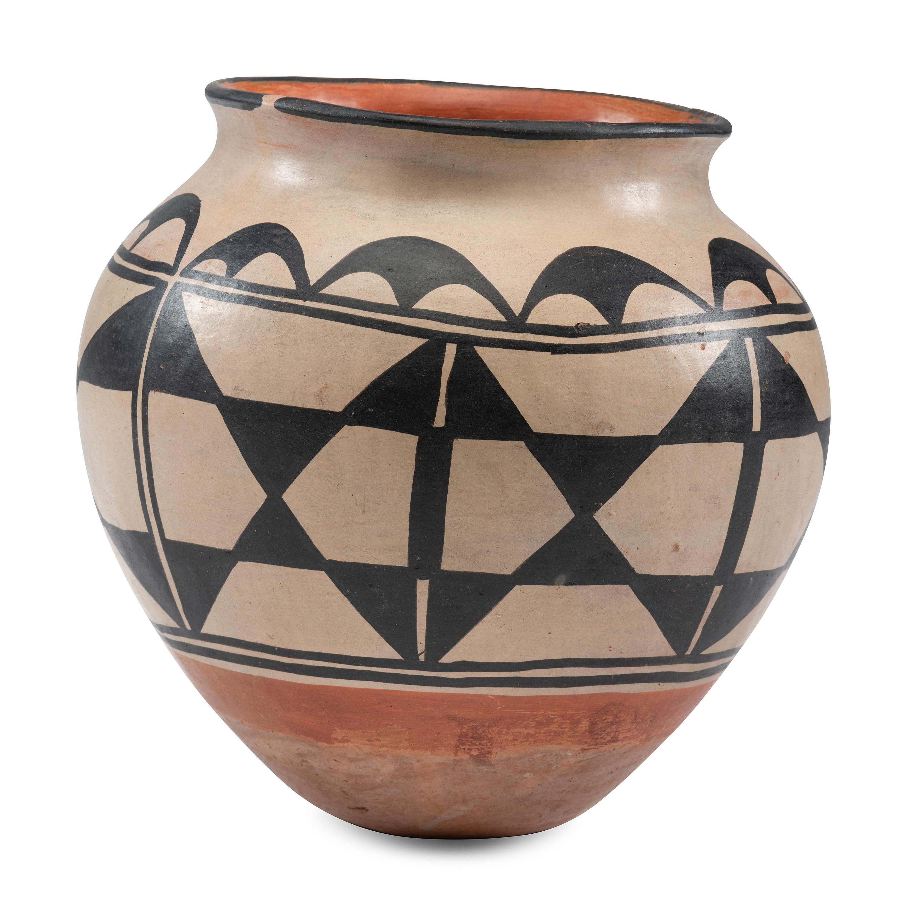 Kewa Pottery Jar
