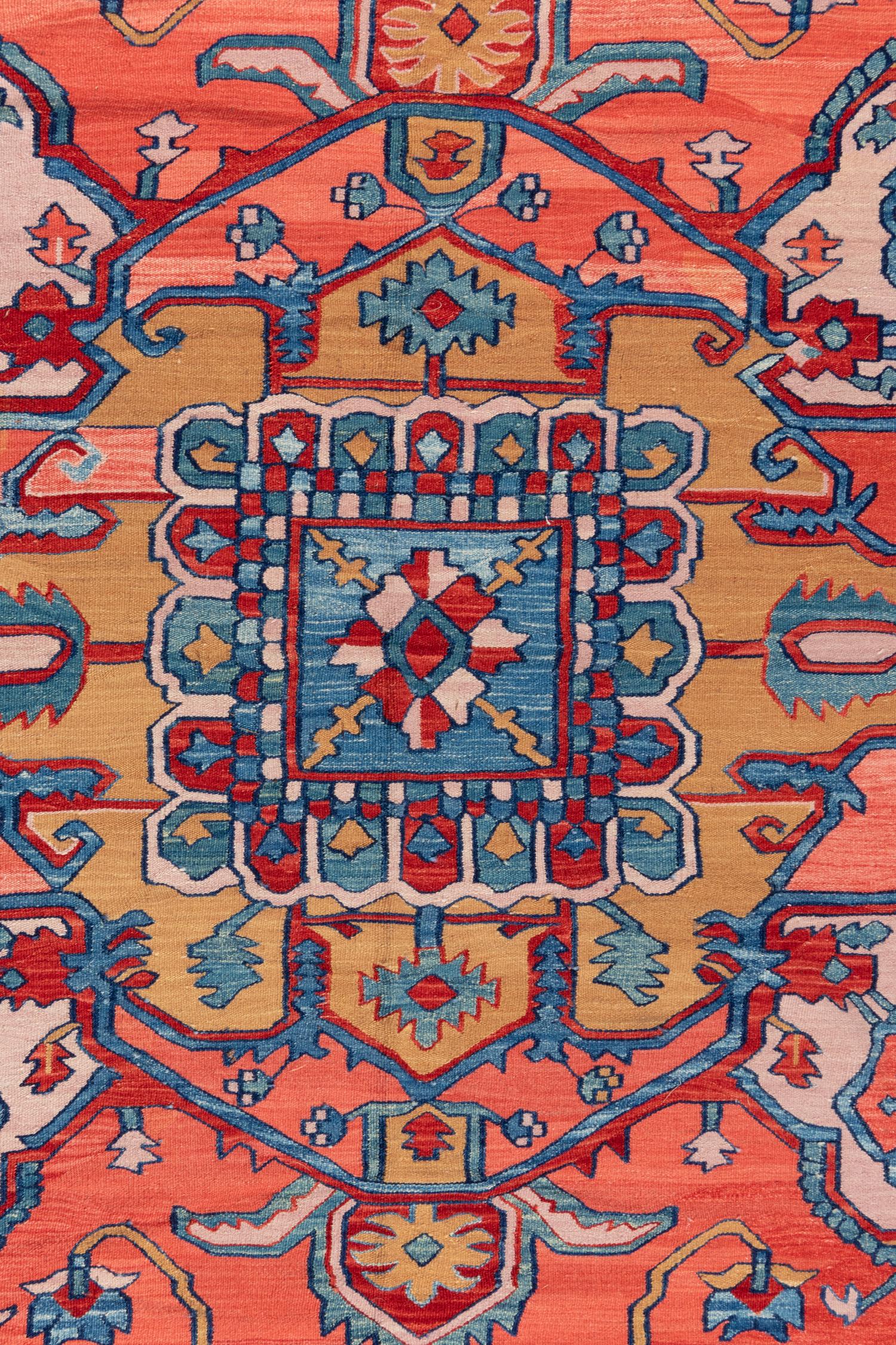 A Serapi Design Flatweave Wool Rug