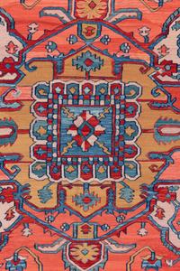 A Serapi Design Flatweave Wool Rug