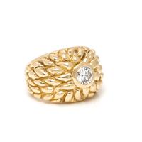 YELLOW GOLD AND DIAMOND RING