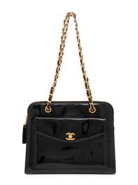 CHANEL, PATENT LEATHER SHOULDER BAG