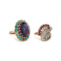 COLLECTION OF GOLD AND GEMSTONE RINGS