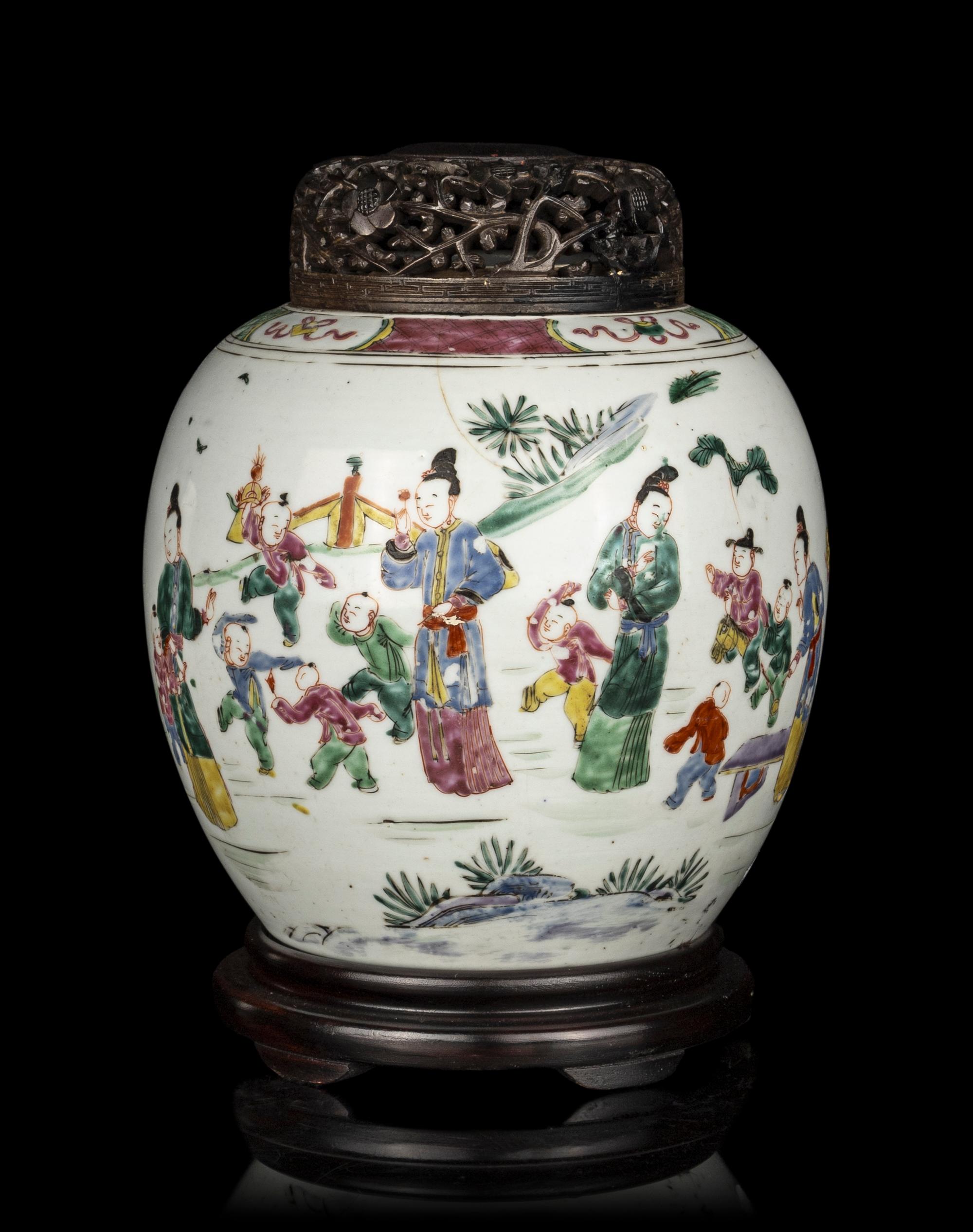 A Chinese Famille Rose Porcelain Ginger Jar