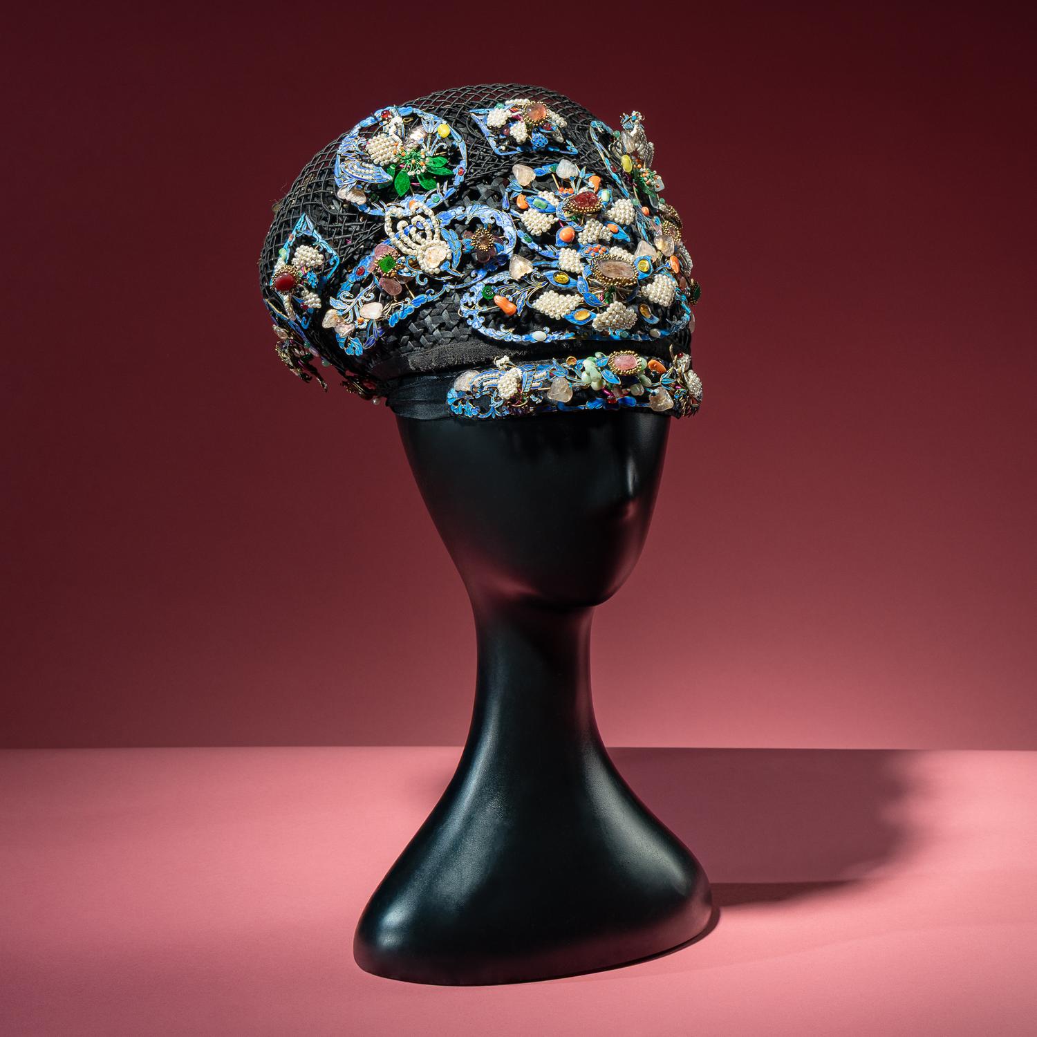 A Chinese Pearl, Jadeite, and Hardstone Ornamented Court Headdress, Dianzi, with Headband, Box, and Four Hairpins, 19th Century 清晚期 珠翠鈿子及遮眉勒一套