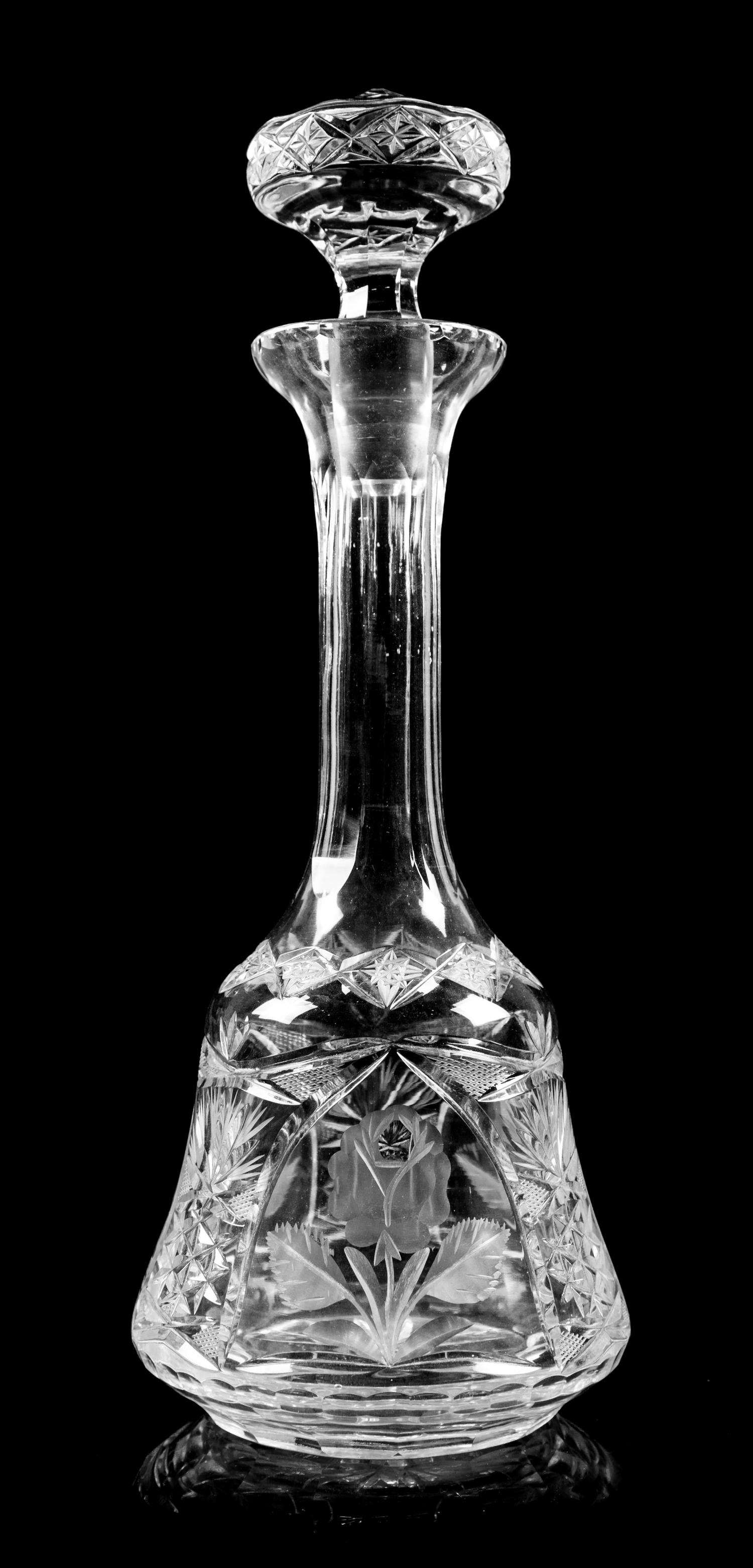 An American Brilliant Period Etched and Cut Glass Decanter Height 14 1/2 inches. — LATE 19TH CENTURY