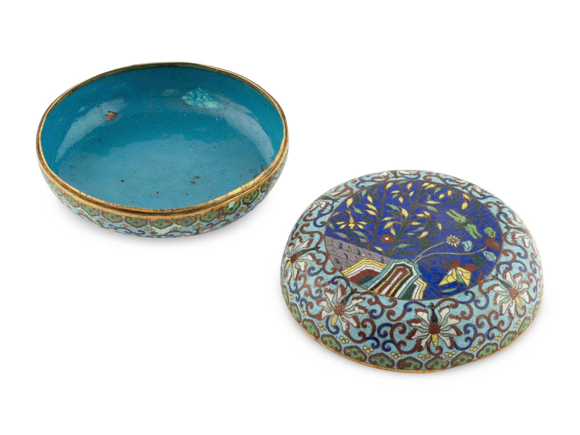 A Chinese Cloisonne Enamel Circular Covered Box
