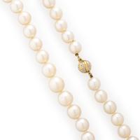 CULTURED PEARL NECKLACE