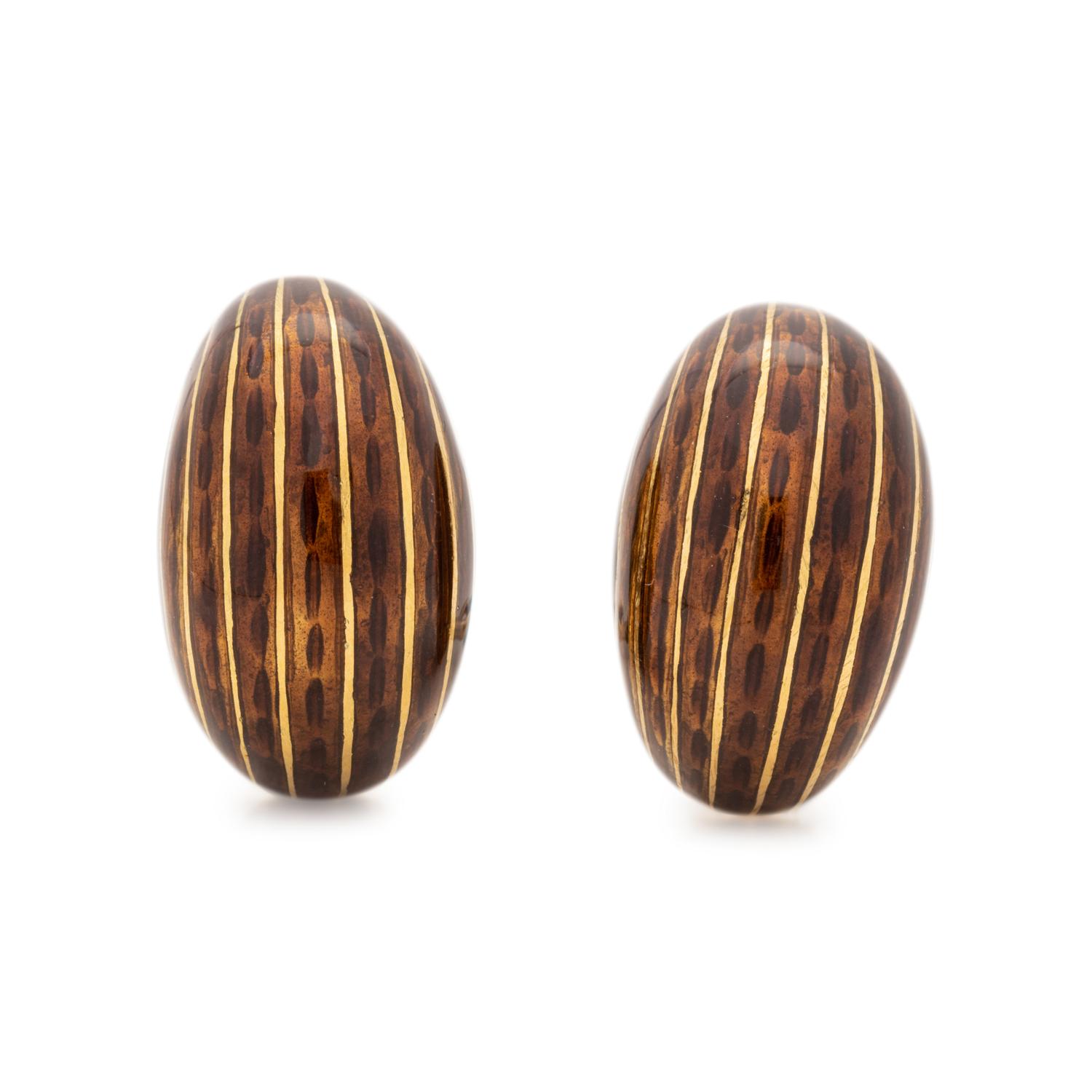 YELLOW GOLD AND ENAMEL EARCLIPS
