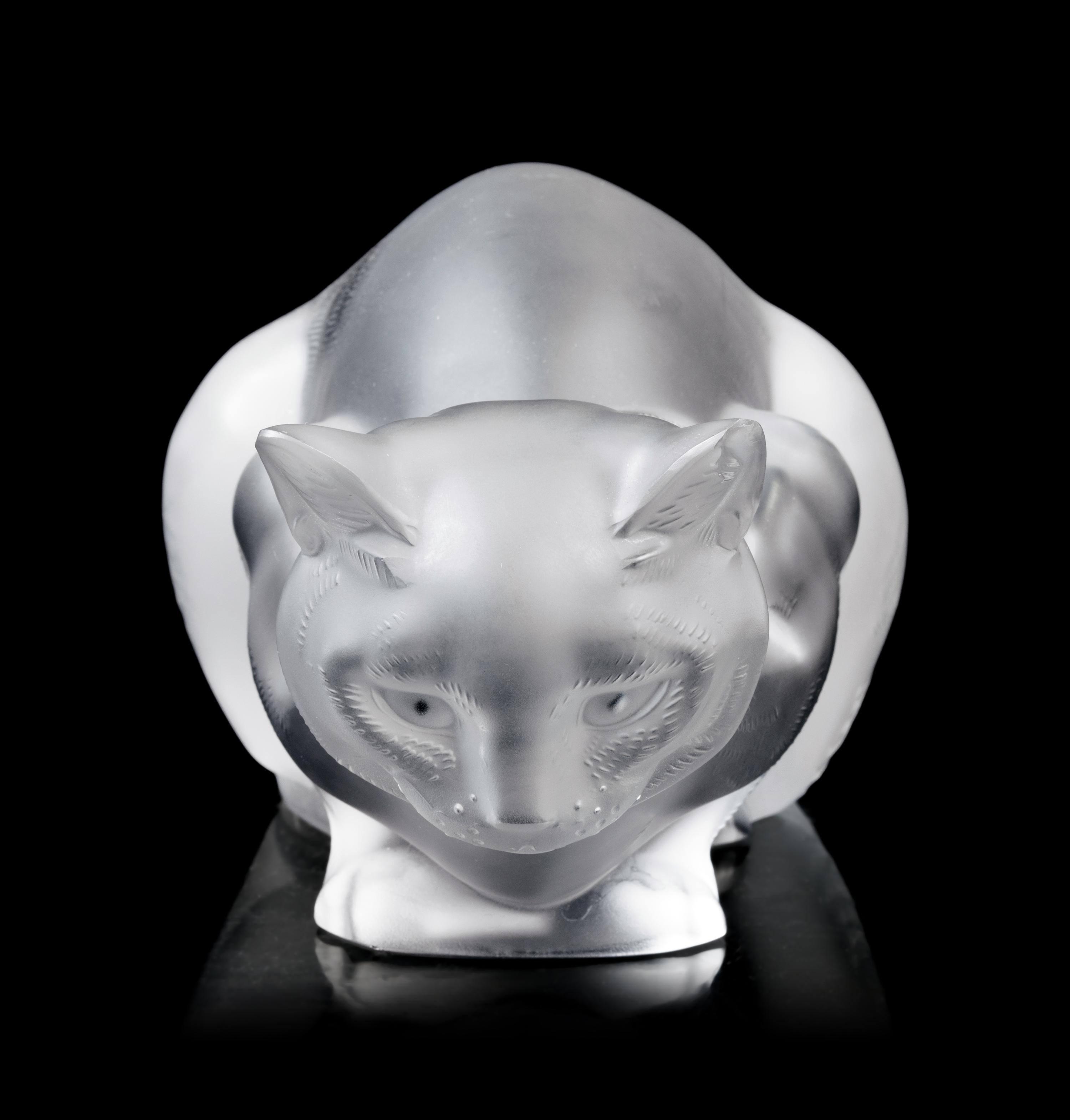 A Lalique Chat Couché Figure