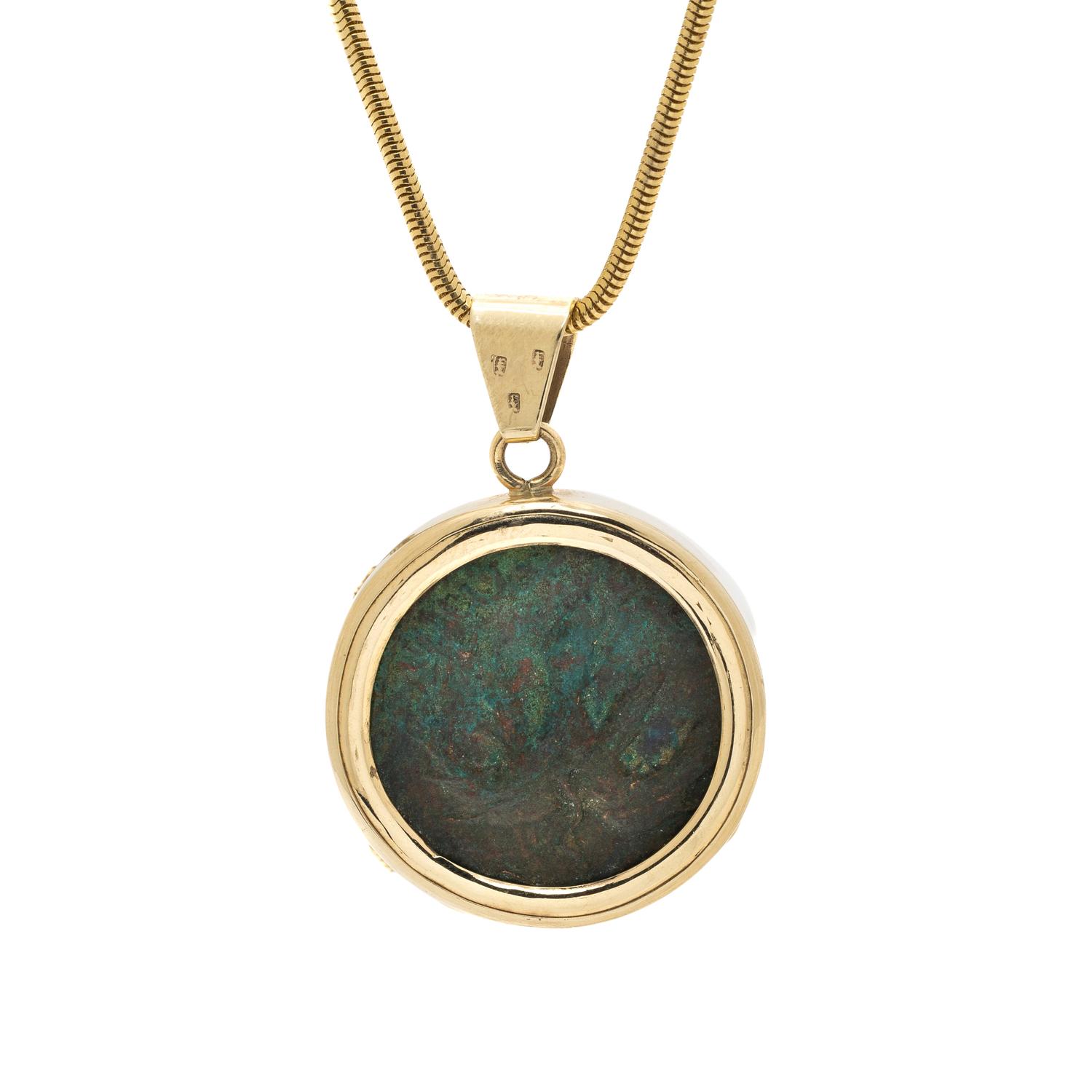 COIN PENDANT NECKLACE
