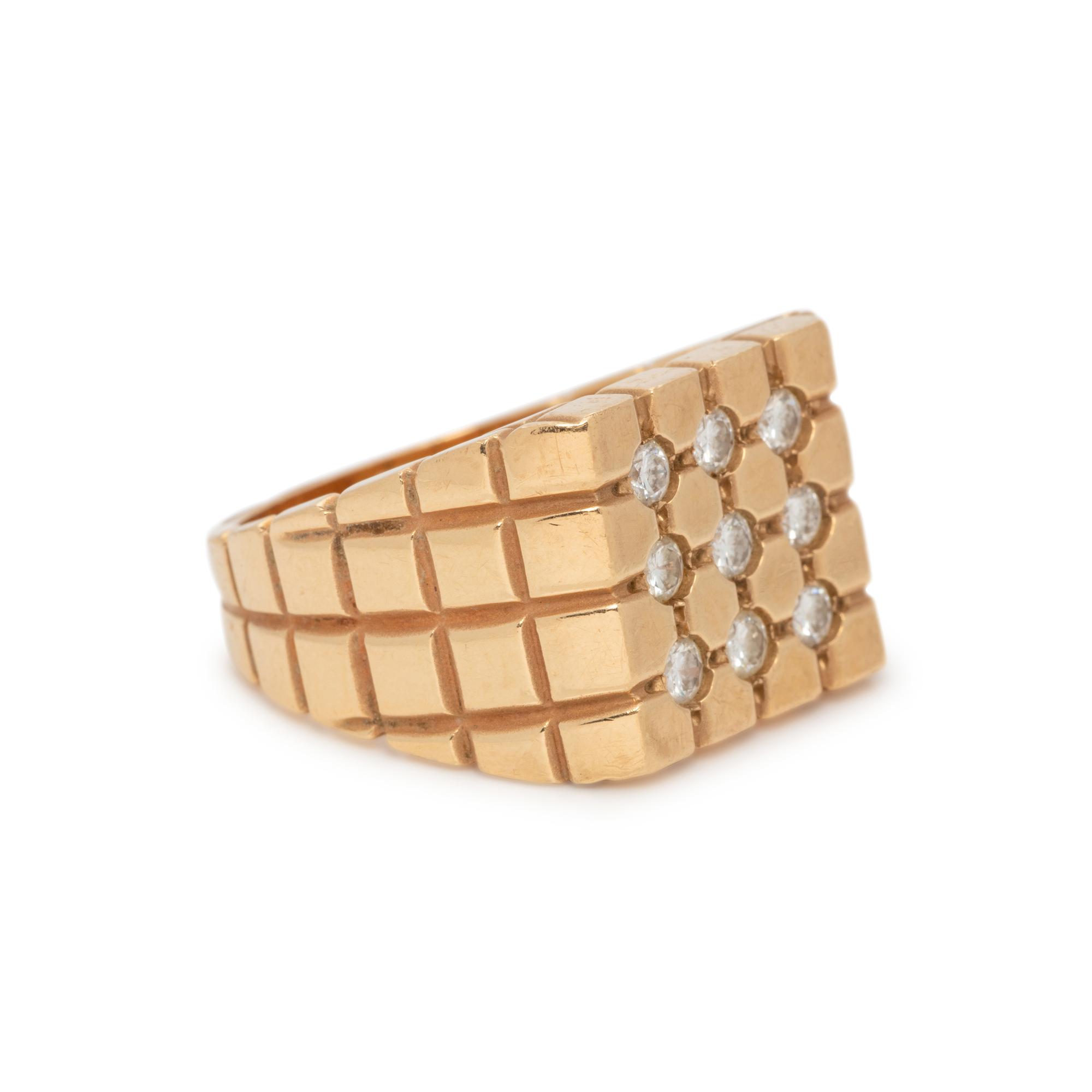YELLOW GOLD AND DIAMOND RING