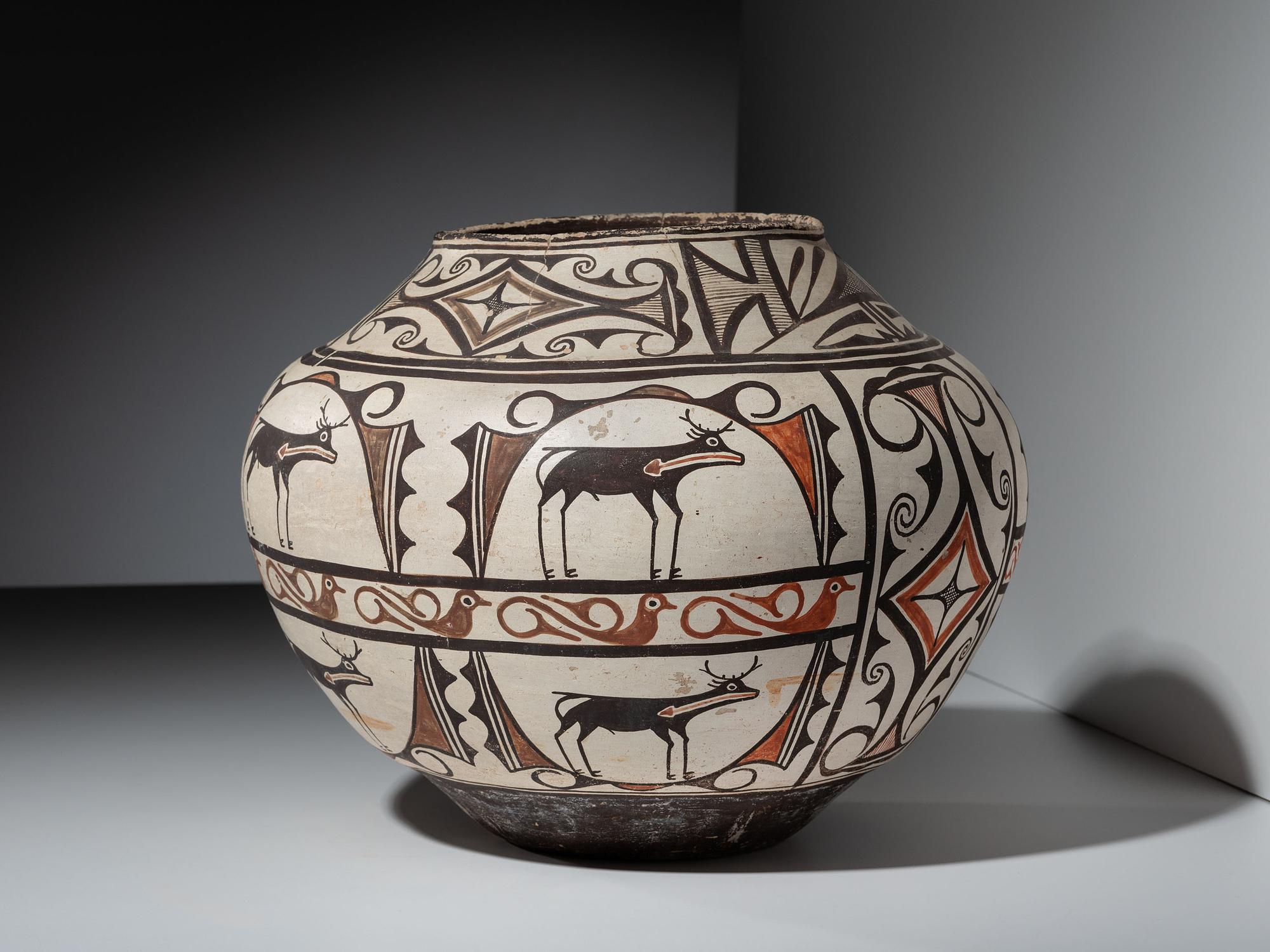 Zuni Polychrome Olla, with Heartline Deer
