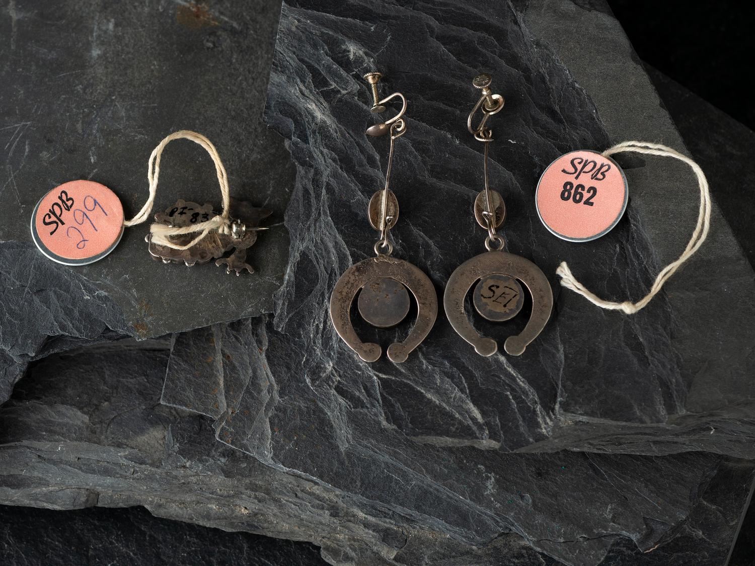 Navajo Naja Earrings AND Zuni Bird Pin, ex CG Wallace Collection