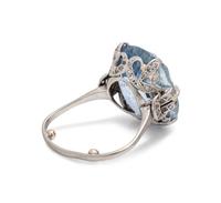 SAPPHIRE AND DIAMOND RING