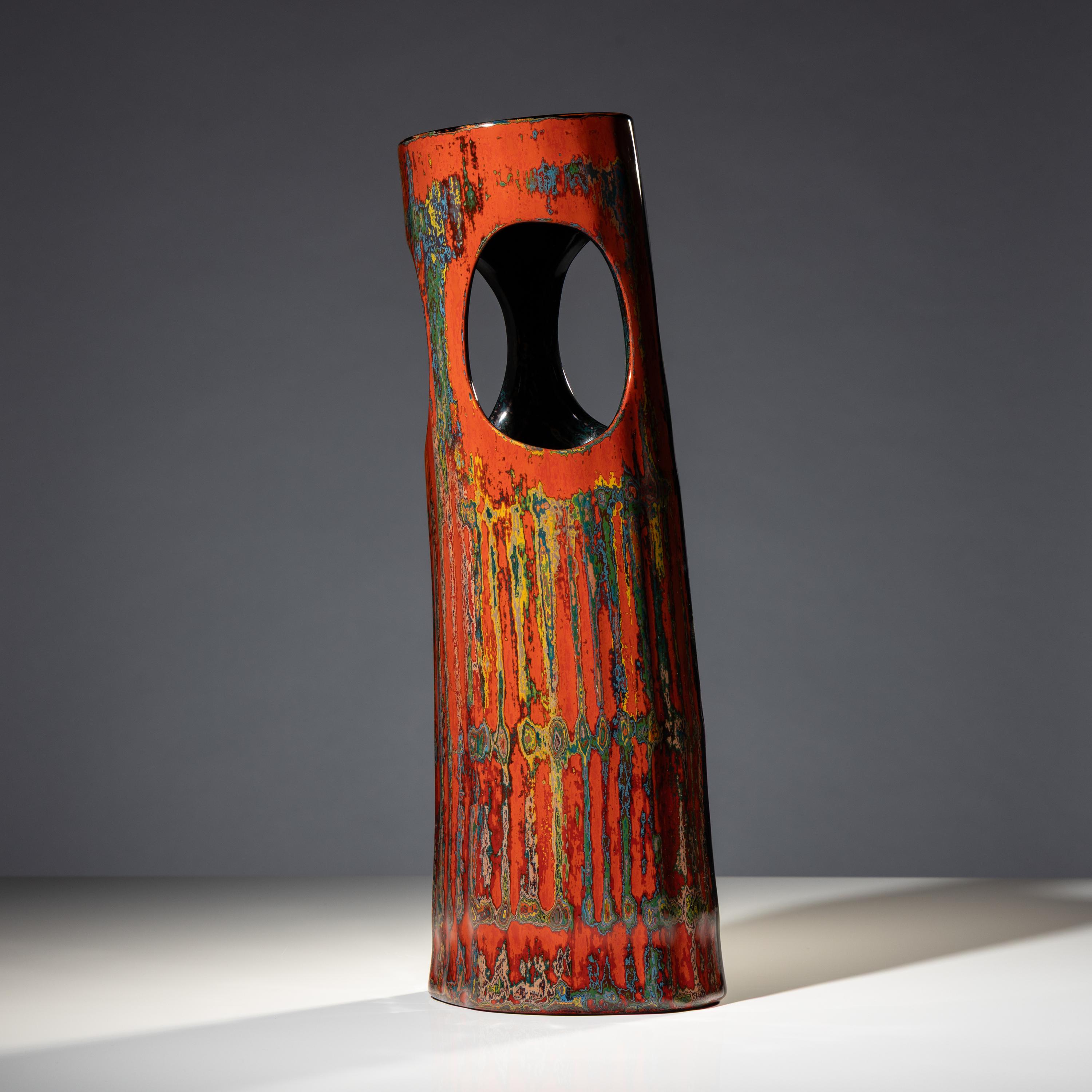 Lacquered cylinder