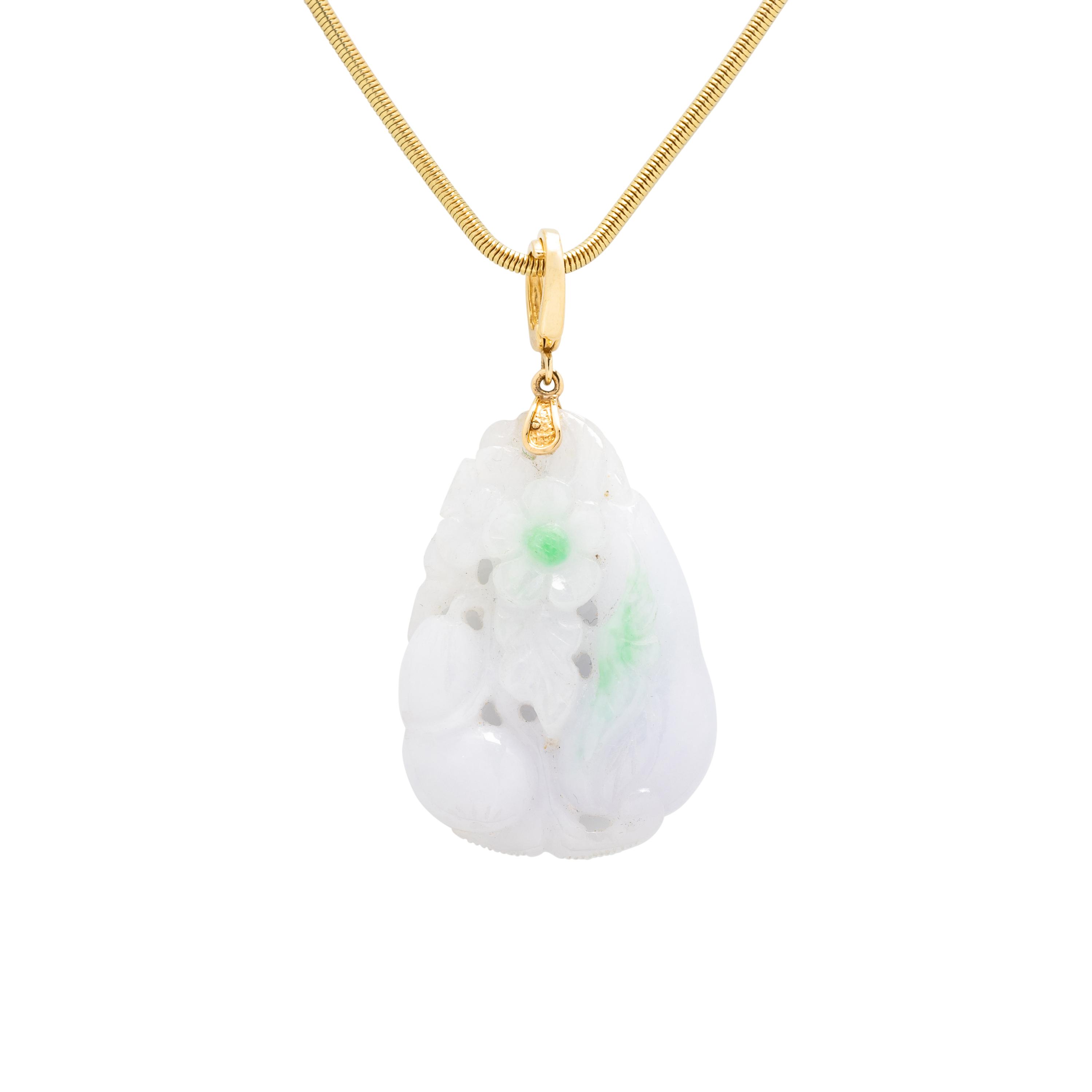 CARVED JADE PENDANT/NECKLACE