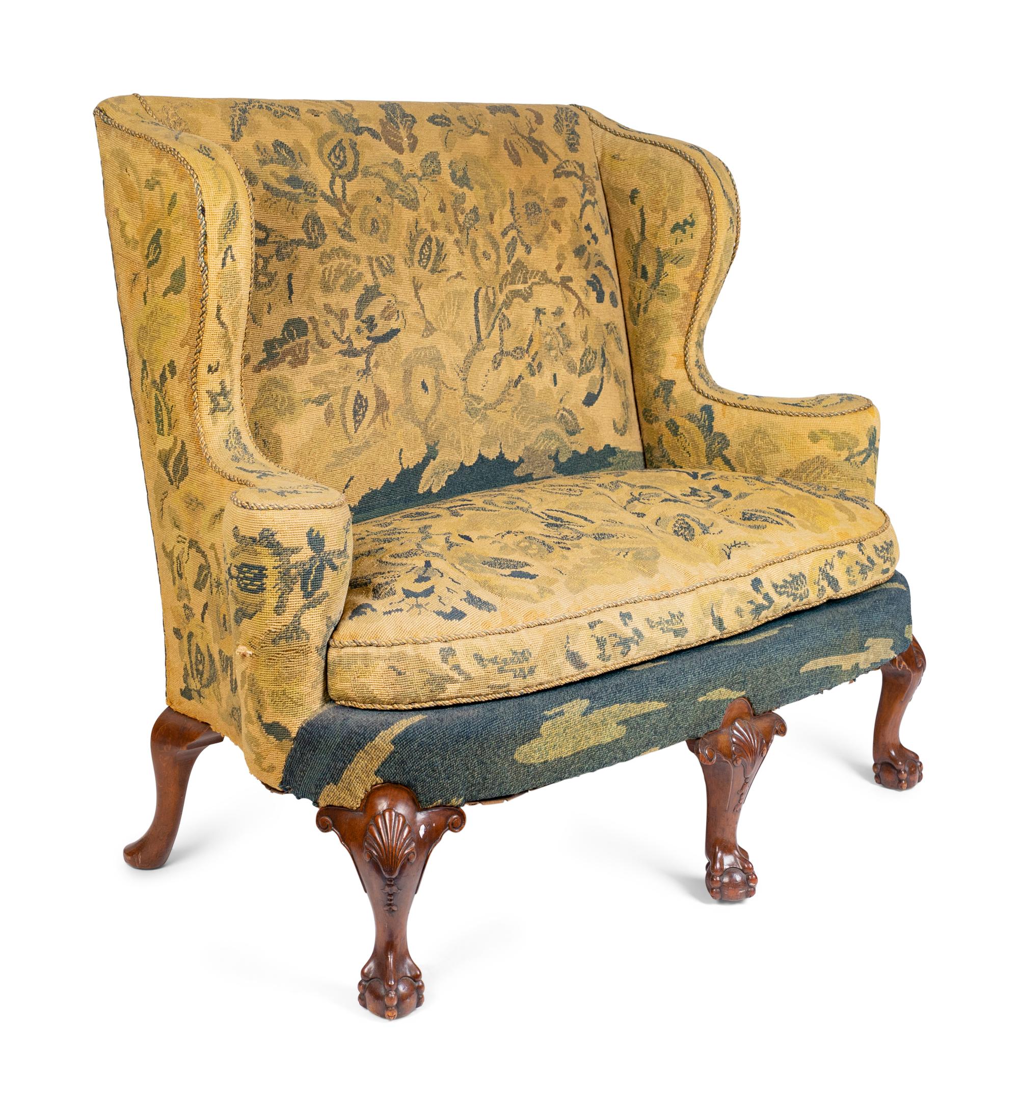 A Pair of George II Style Carved Walnut Settees — 19TH CENTURY