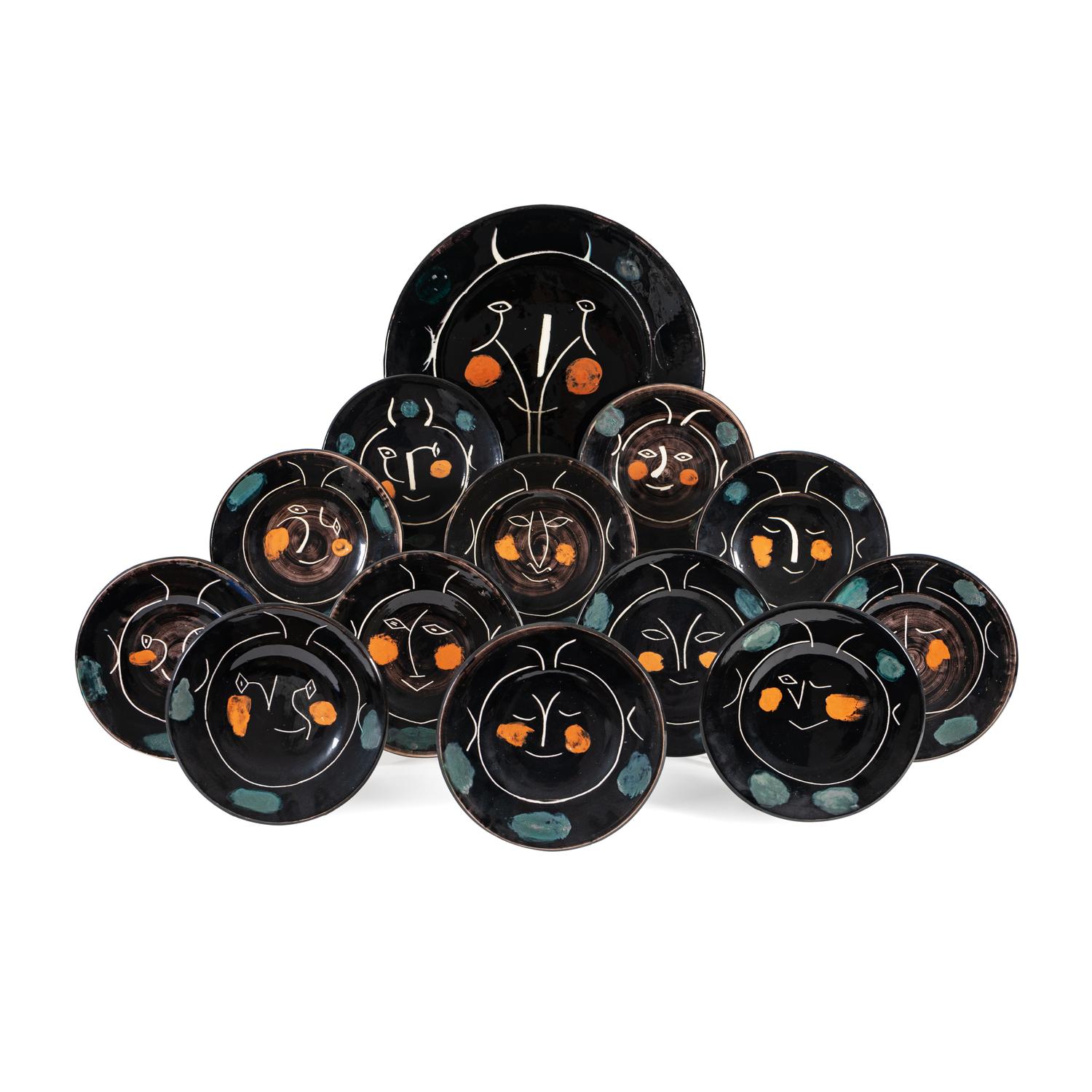Service Visage Noir (the complete set comprising one dish and 12 plates, A.R. 35-47)
