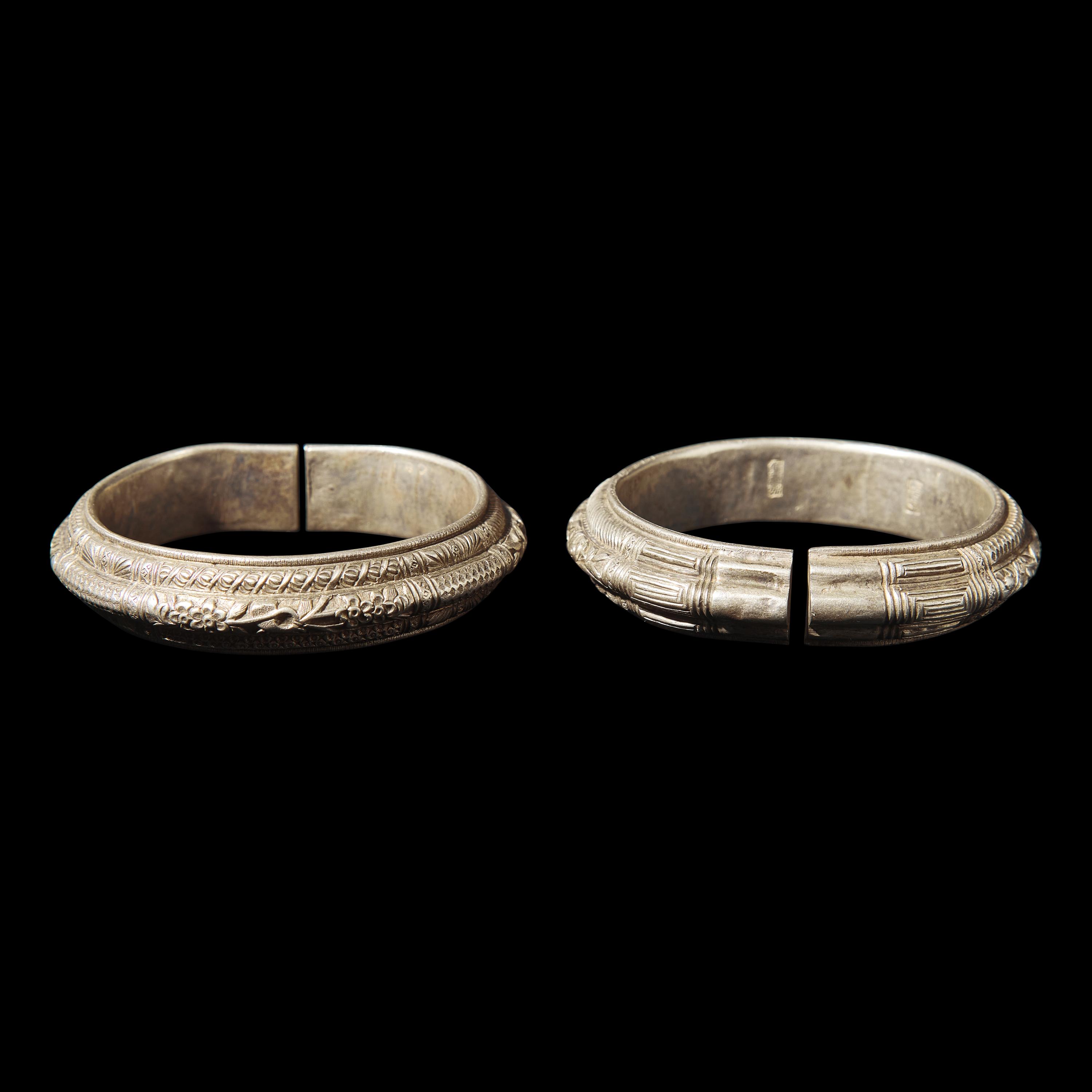 Three Pairs of Chinese Silver Bracelets, Late Qing Dynasty-Republic Period 晚清-民國 銀鐲三對