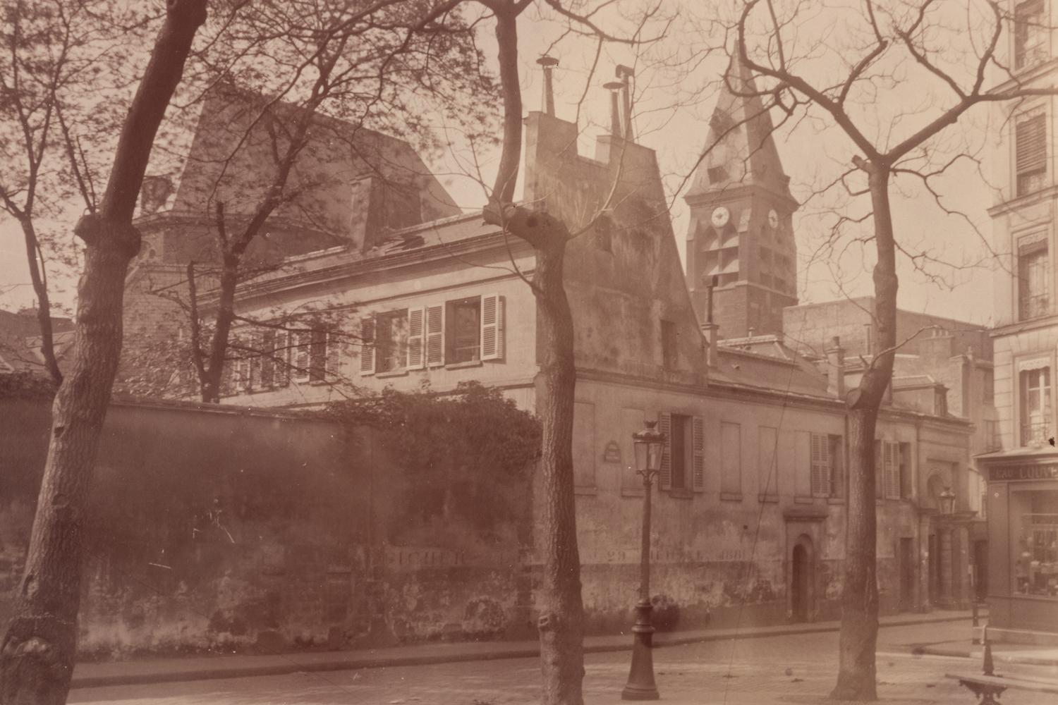 A group of five photographs depicting Paris ( Les Archives - rue des Francs Bourgeois , 1899-1900; Annexe de l'Hôtel Dieu, rue de la Bucherie, cour Saint Julien , 1902-1903; H ô tel de Chanac [cour], 127 rue de Grenelle , 1907; Saint-M é dard, 1926; Avenue de l'Observatoire , 1899-1900)