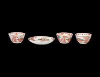 Four Chinese Export Imari-Style Porcelain Articles