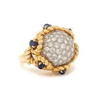 YELLOW GOLD, DIAMOND AND SAPPHIRE RING