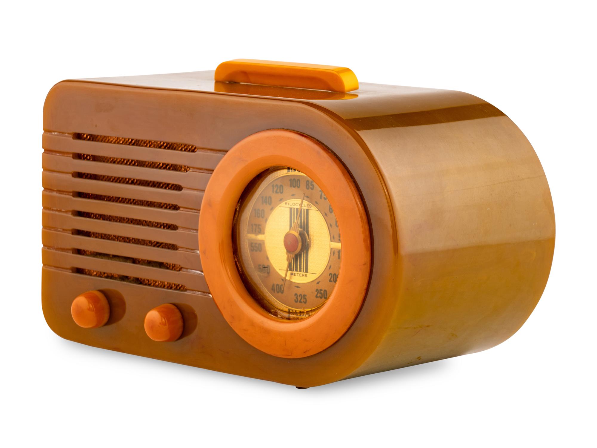 A Fada Bullet 115 Streamliner Radio