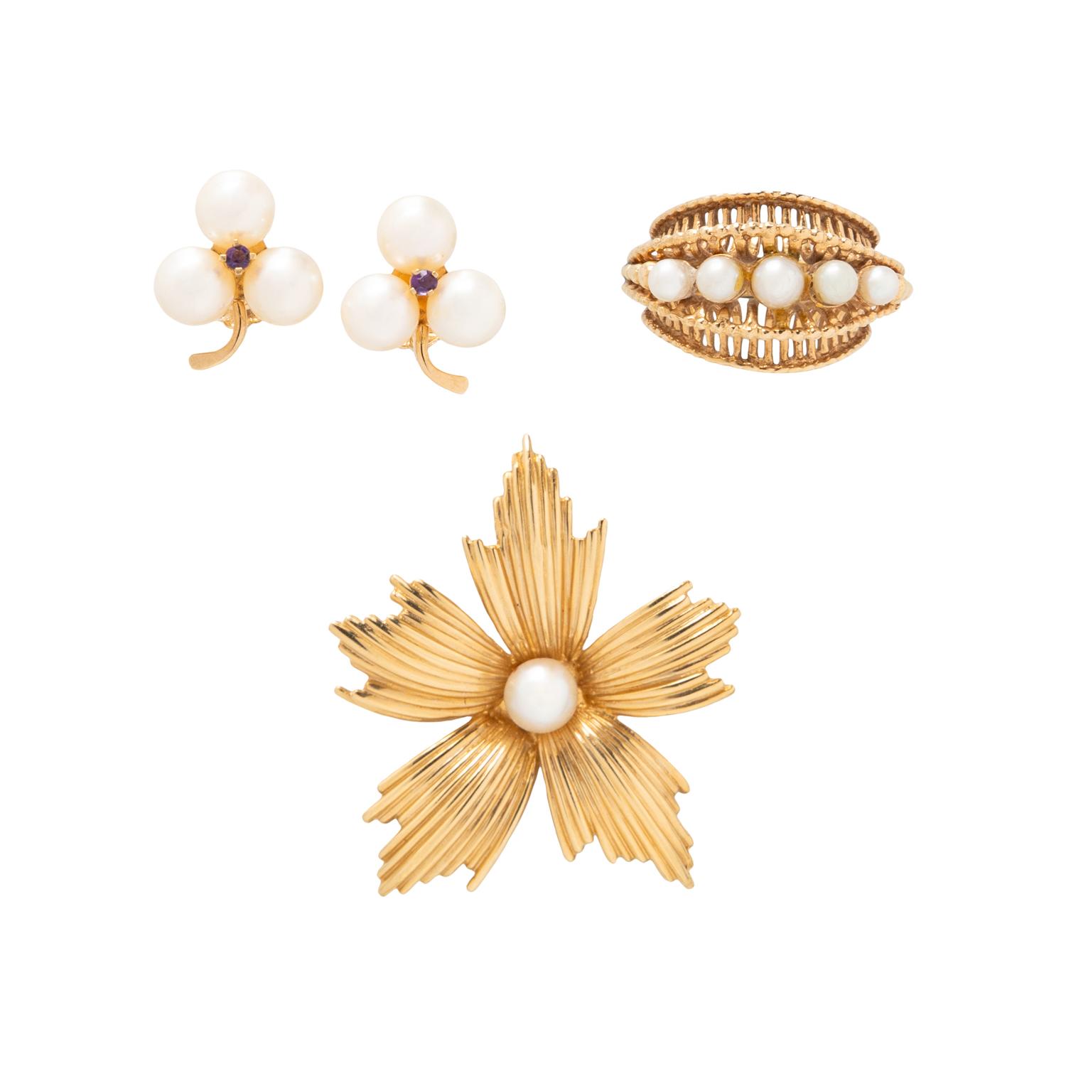 COLLECTION OF YELLOW GOLD AND CULTURED PEARL JEWELRY