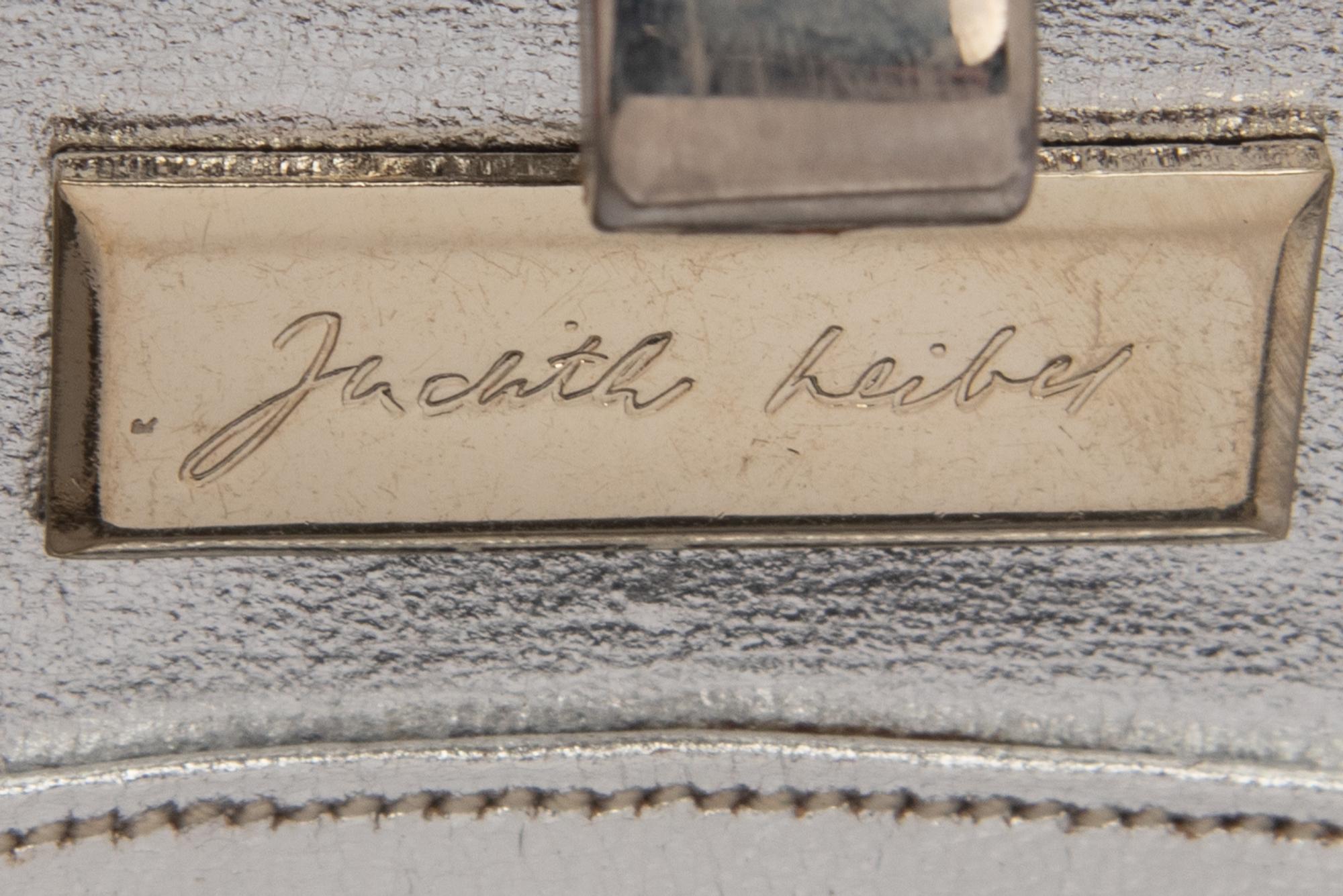 Judith Leiber Striped Oval M inaudière