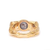 YELLOW GOLD AND STAR SAPPHIRE PHARAOH RING