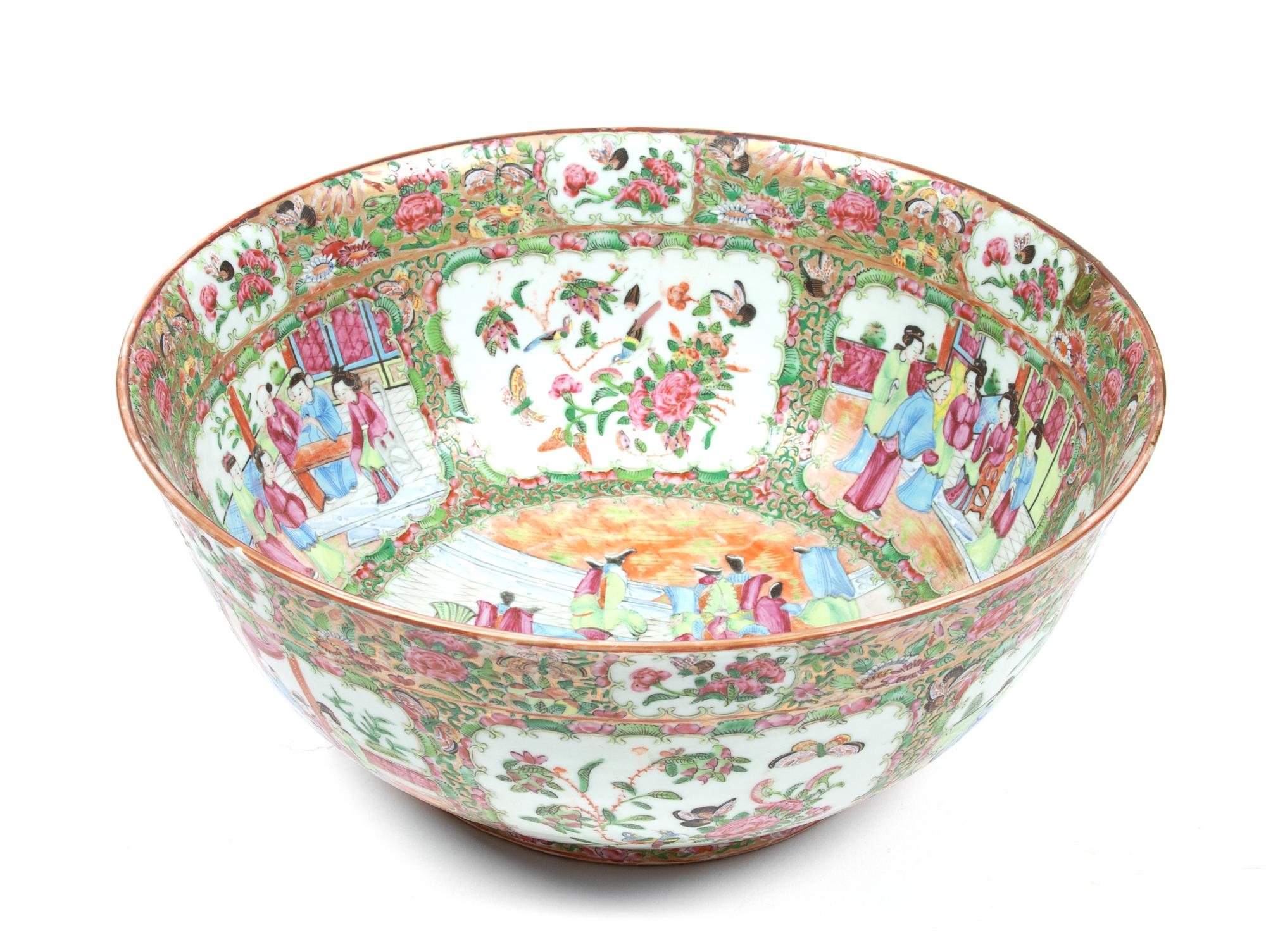 A Chinese Export Rose Medallion Porcelain Bowl