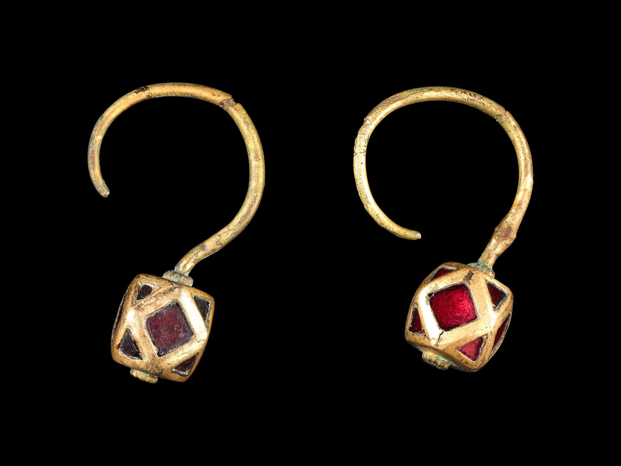 A Pair of Byzantine/Ostrogothic Gold Earrings