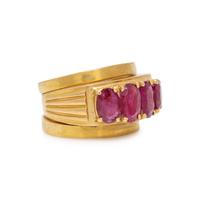 RUBY AND YELLOW GOLD RING